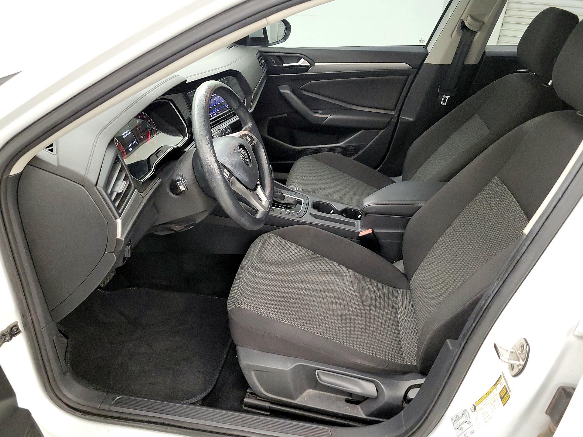 Thumbnail: 2020 Volkswagen Jetta - 11