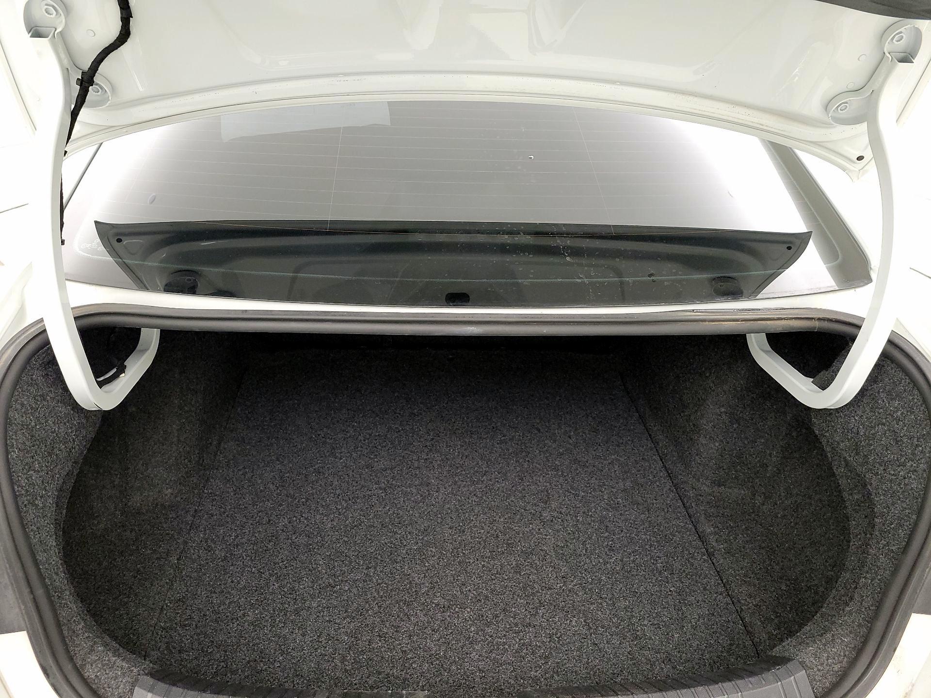 Thumbnail: 2020 Volkswagen Jetta - 16