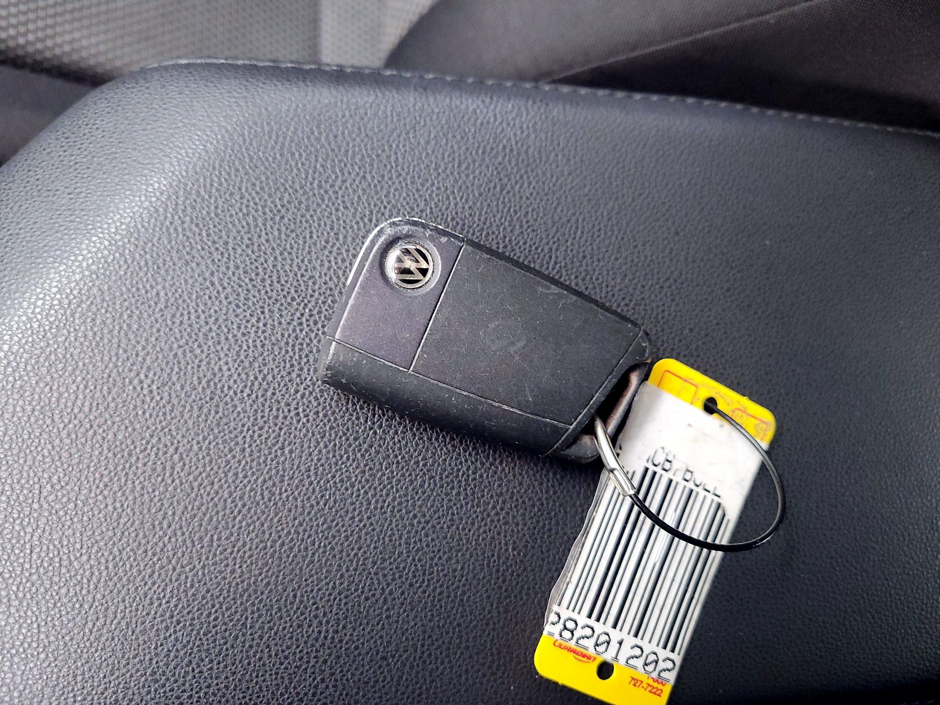 Thumbnail: 2020 Volkswagen Jetta - 18