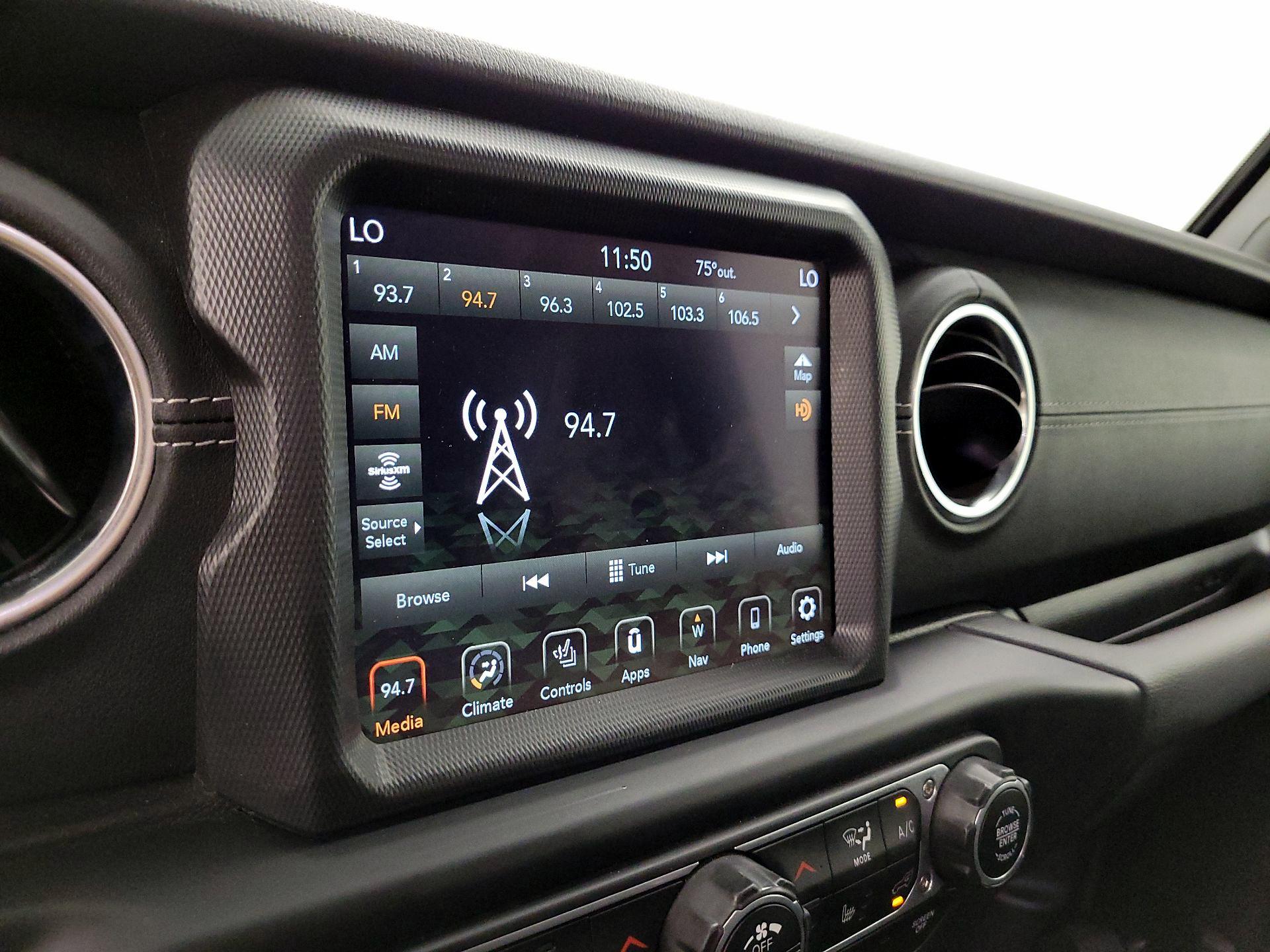 Thumbnail: 2022 Jeep Wrangler - 16