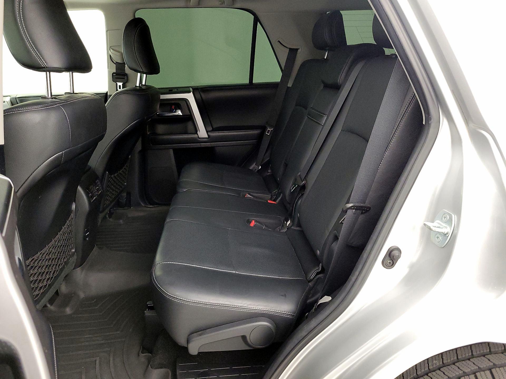 Thumbnail: 2016 Toyota 4Runner - 20