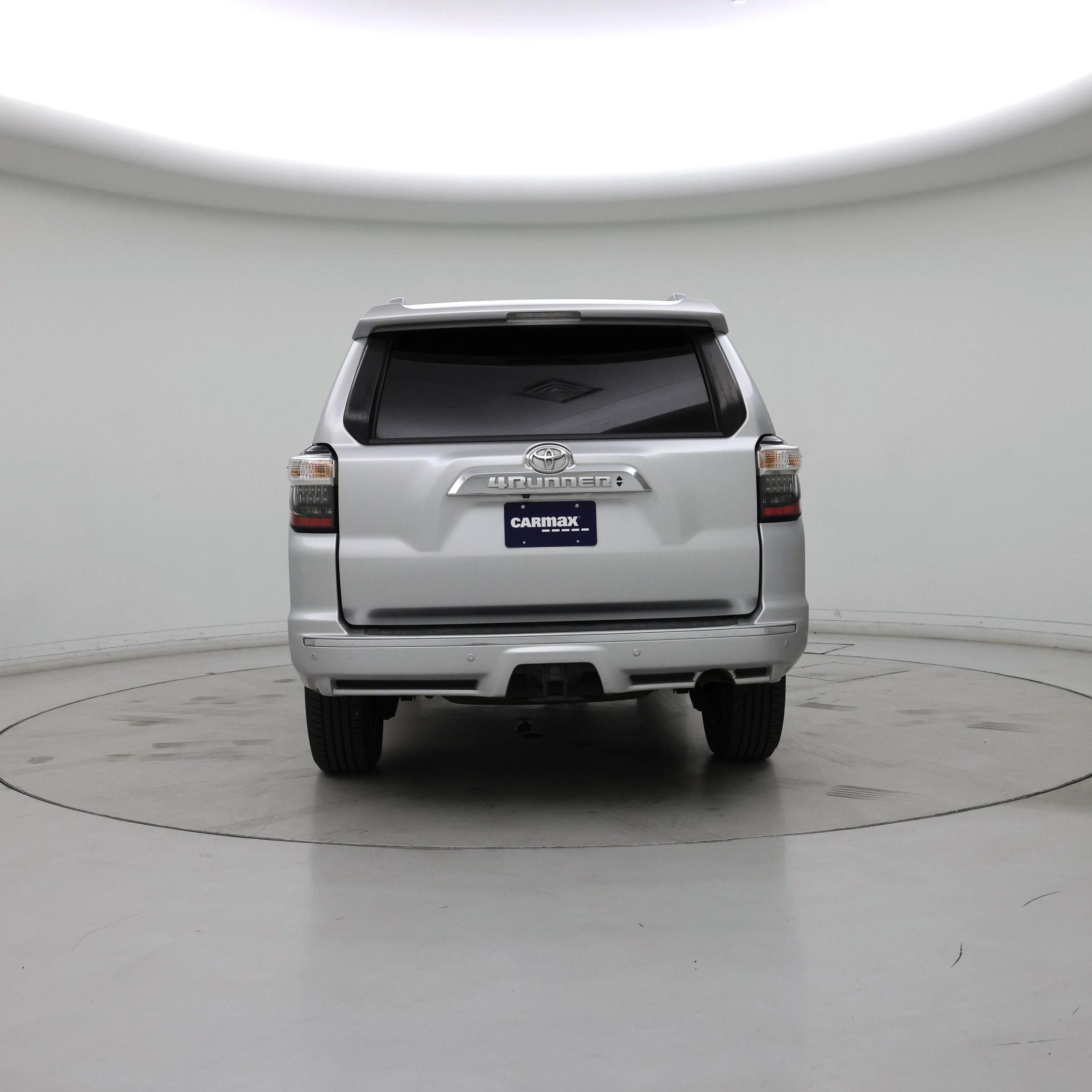 Thumbnail: 2016 Toyota 4Runner - 6
