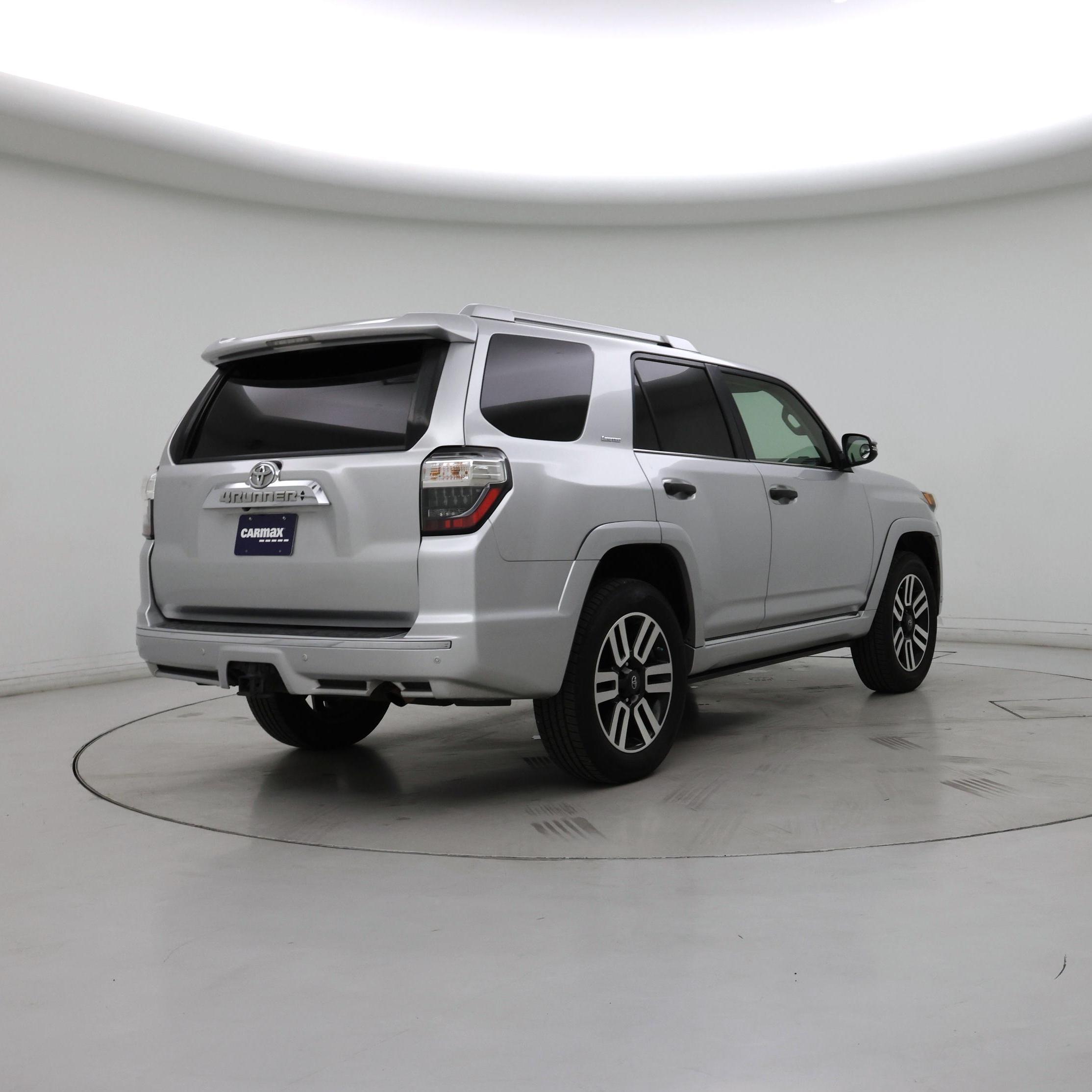 Thumbnail: 2016 Toyota 4Runner - 8