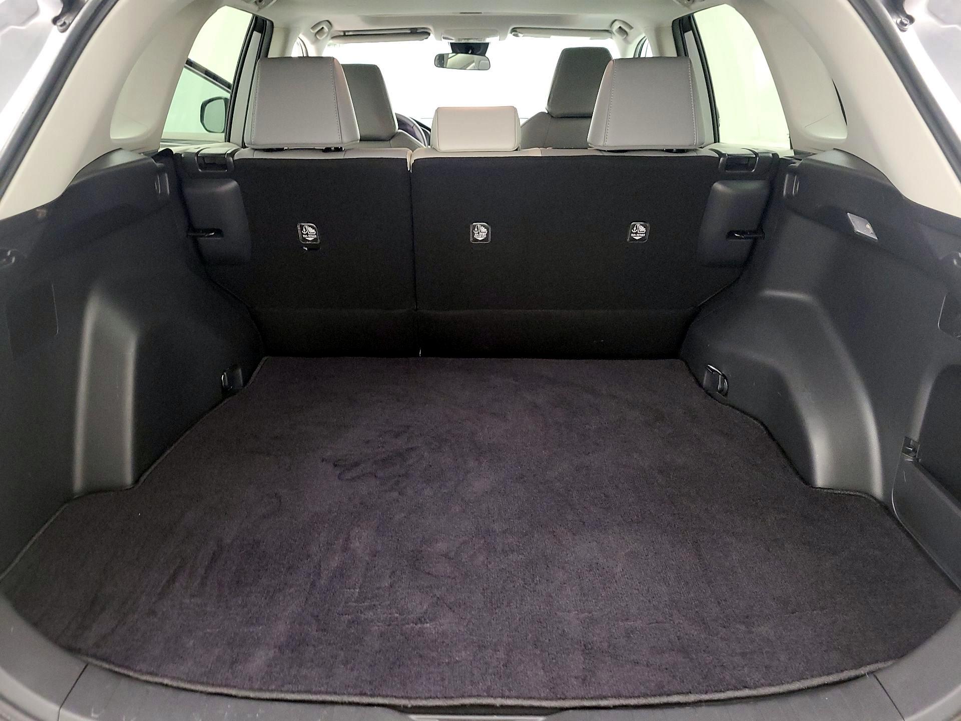 Thumbnail: 2021 Toyota RAV4 - 16