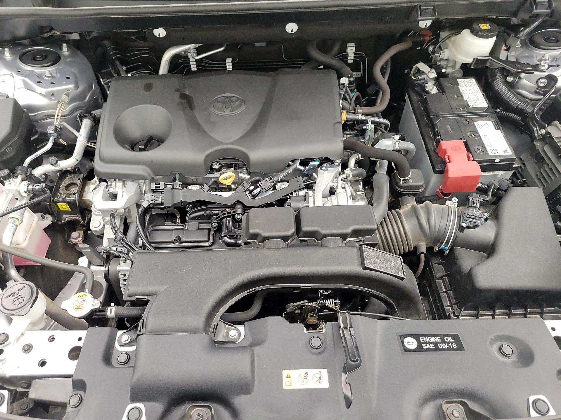 Thumbnail: 2021 Toyota RAV4 - 17