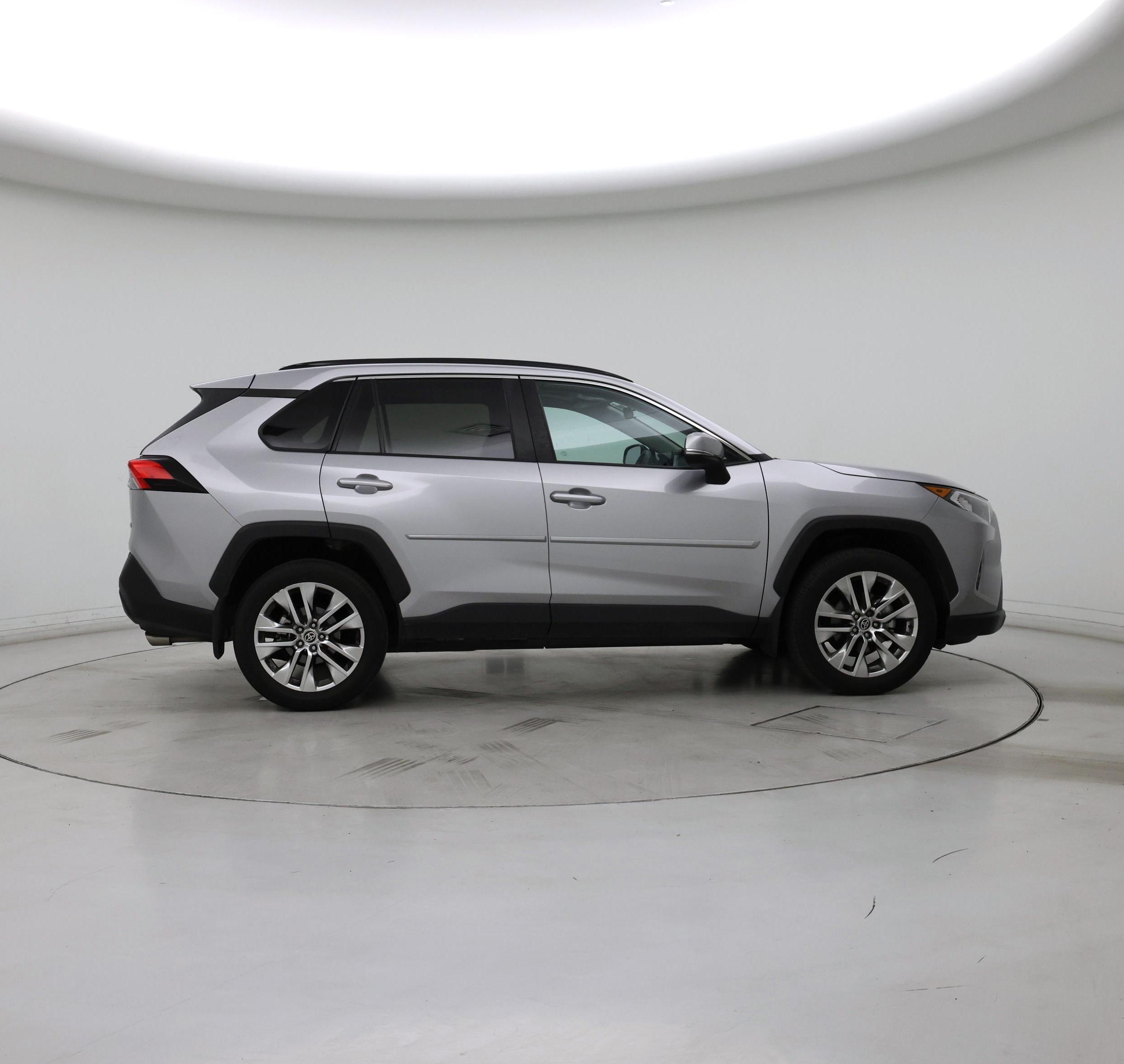 Thumbnail: 2021 Toyota RAV4 - 7