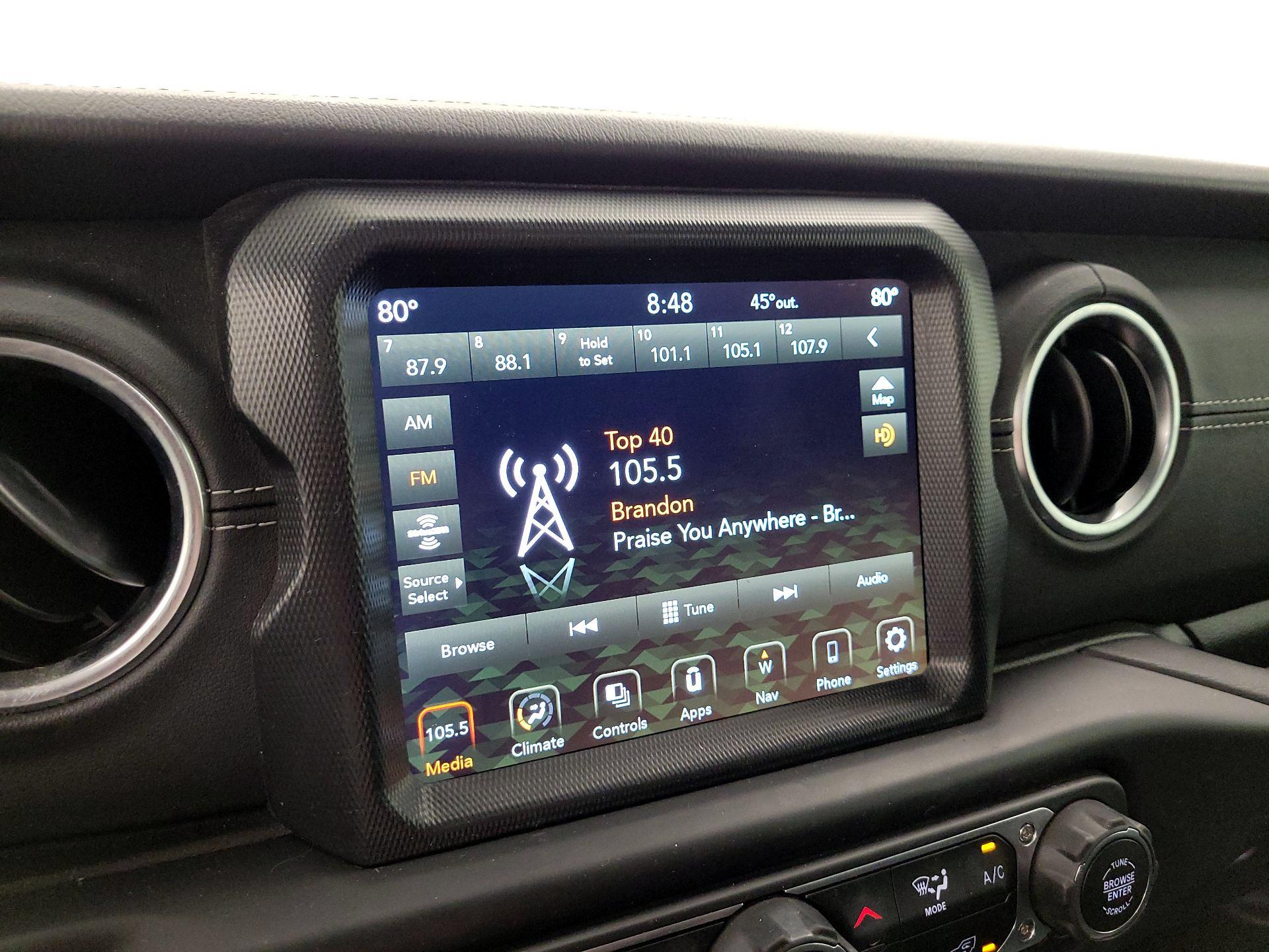 Thumbnail: 2022 Jeep Wrangler - 16