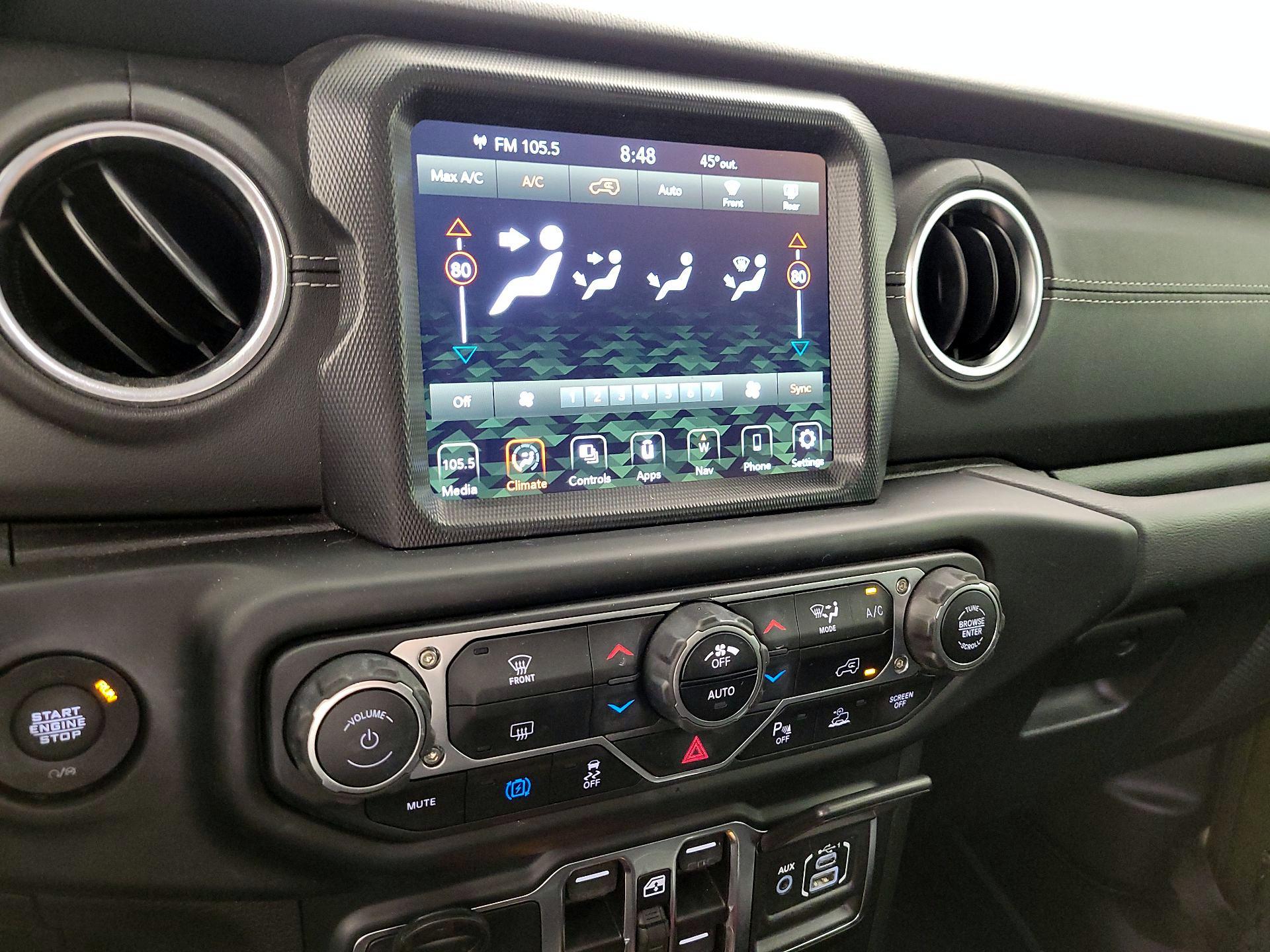 Thumbnail: 2022 Jeep Wrangler - 17