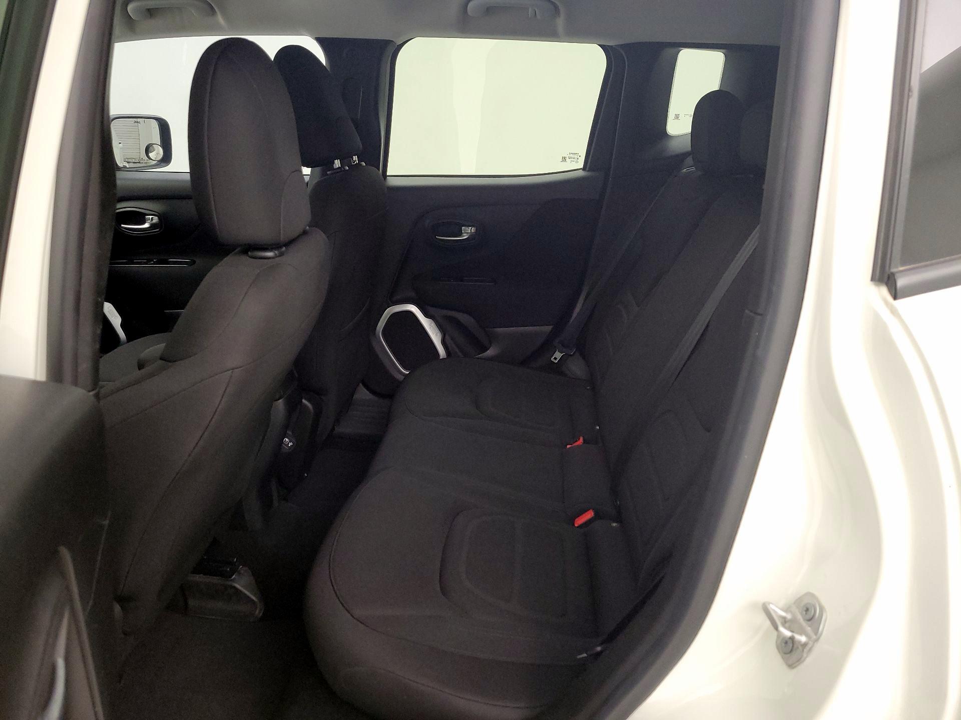 Thumbnail: 2018 Jeep Renegade - 19