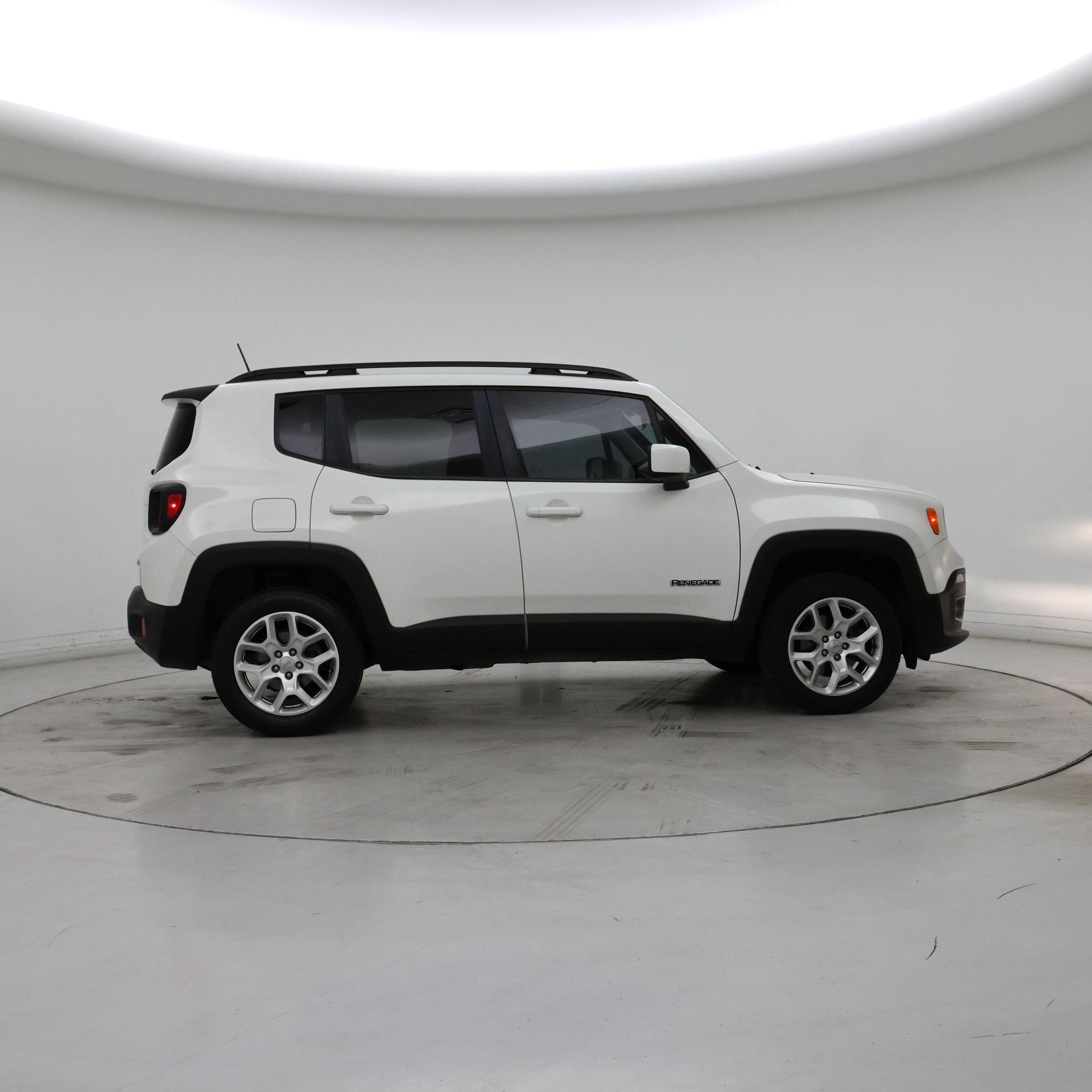 Thumbnail: 2018 Jeep Renegade - 7