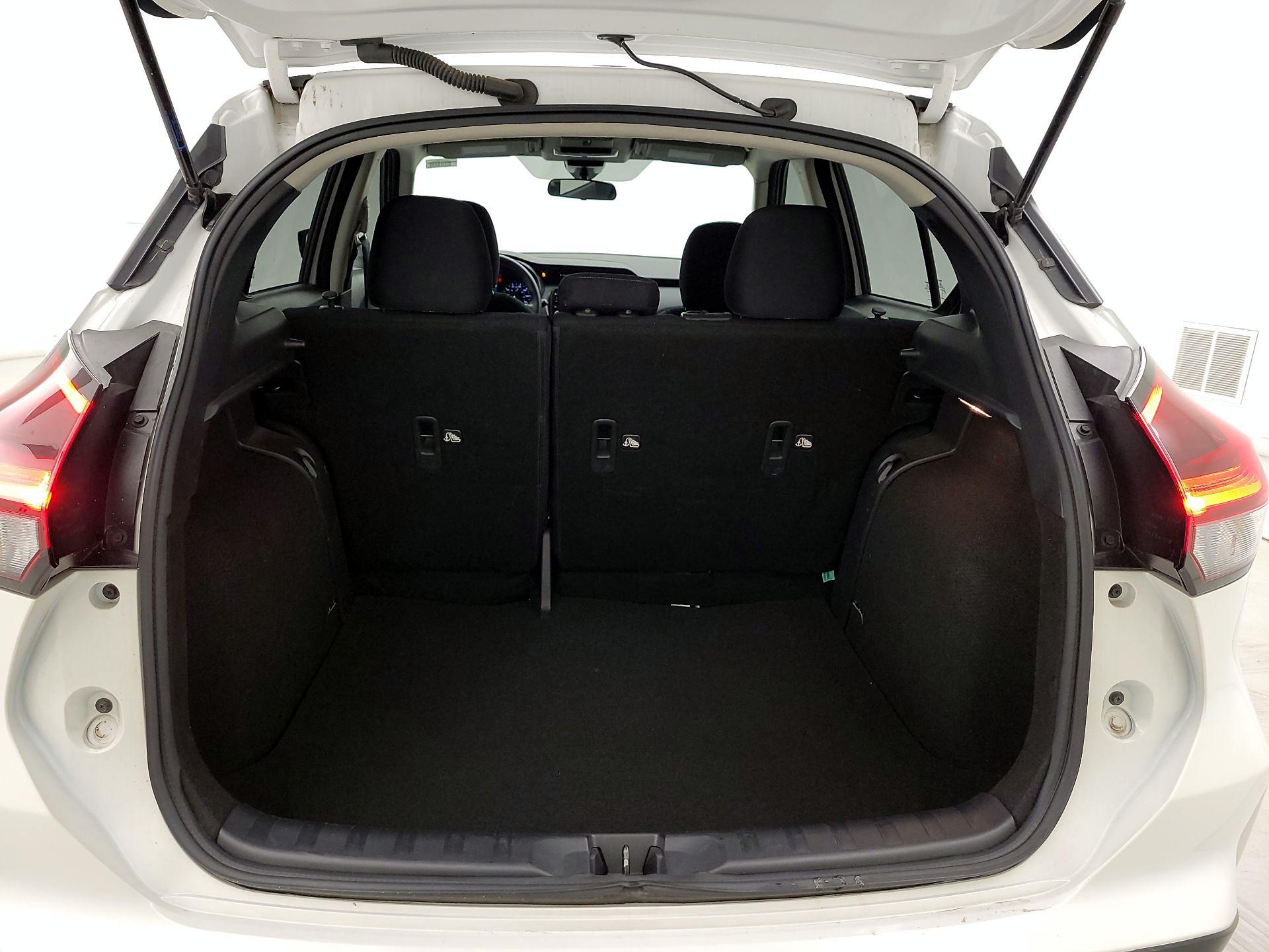 Thumbnail: 2024 Nissan Kicks - 19