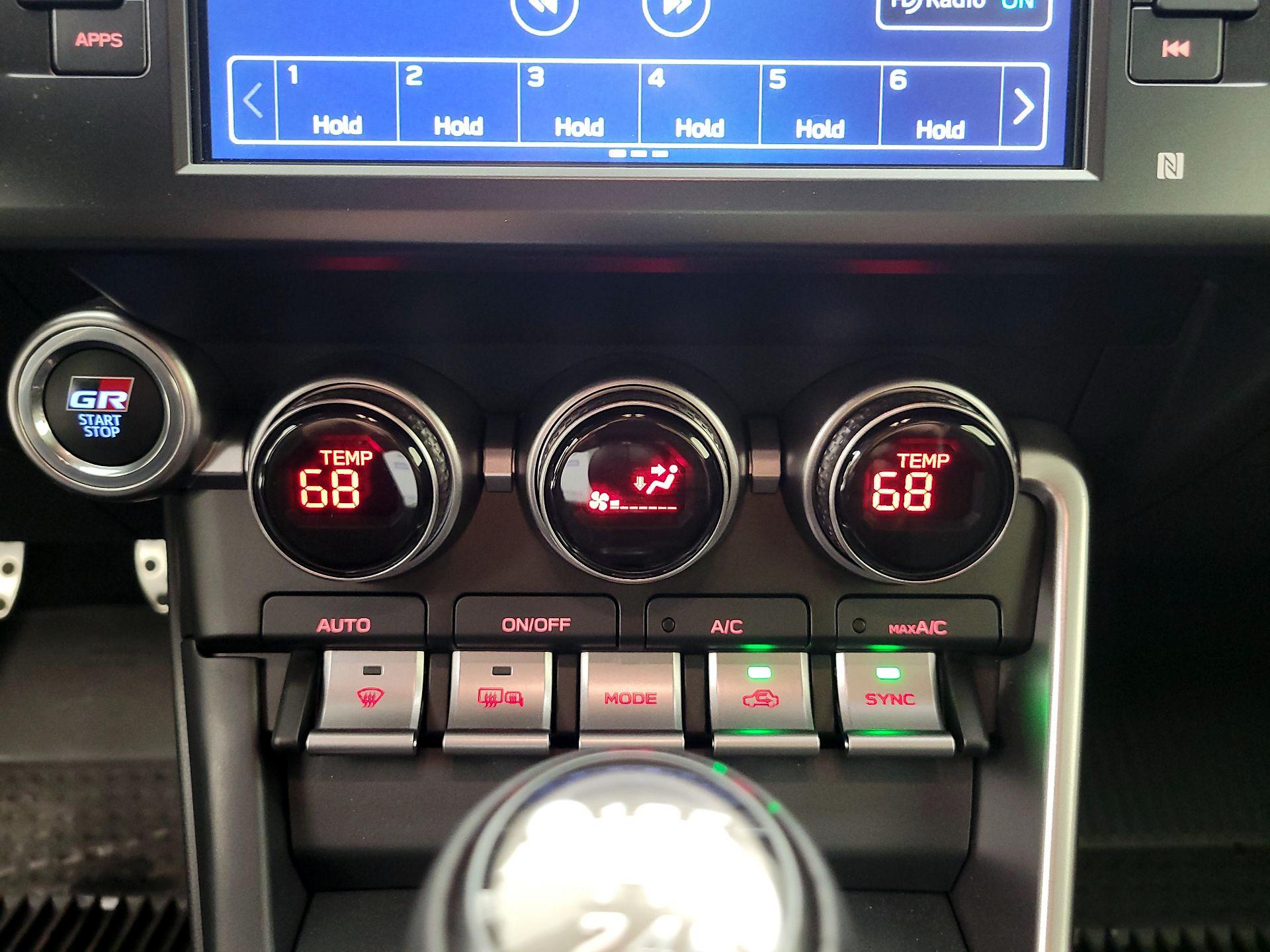 Thumbnail: 2025 Toyota GR86 - 15