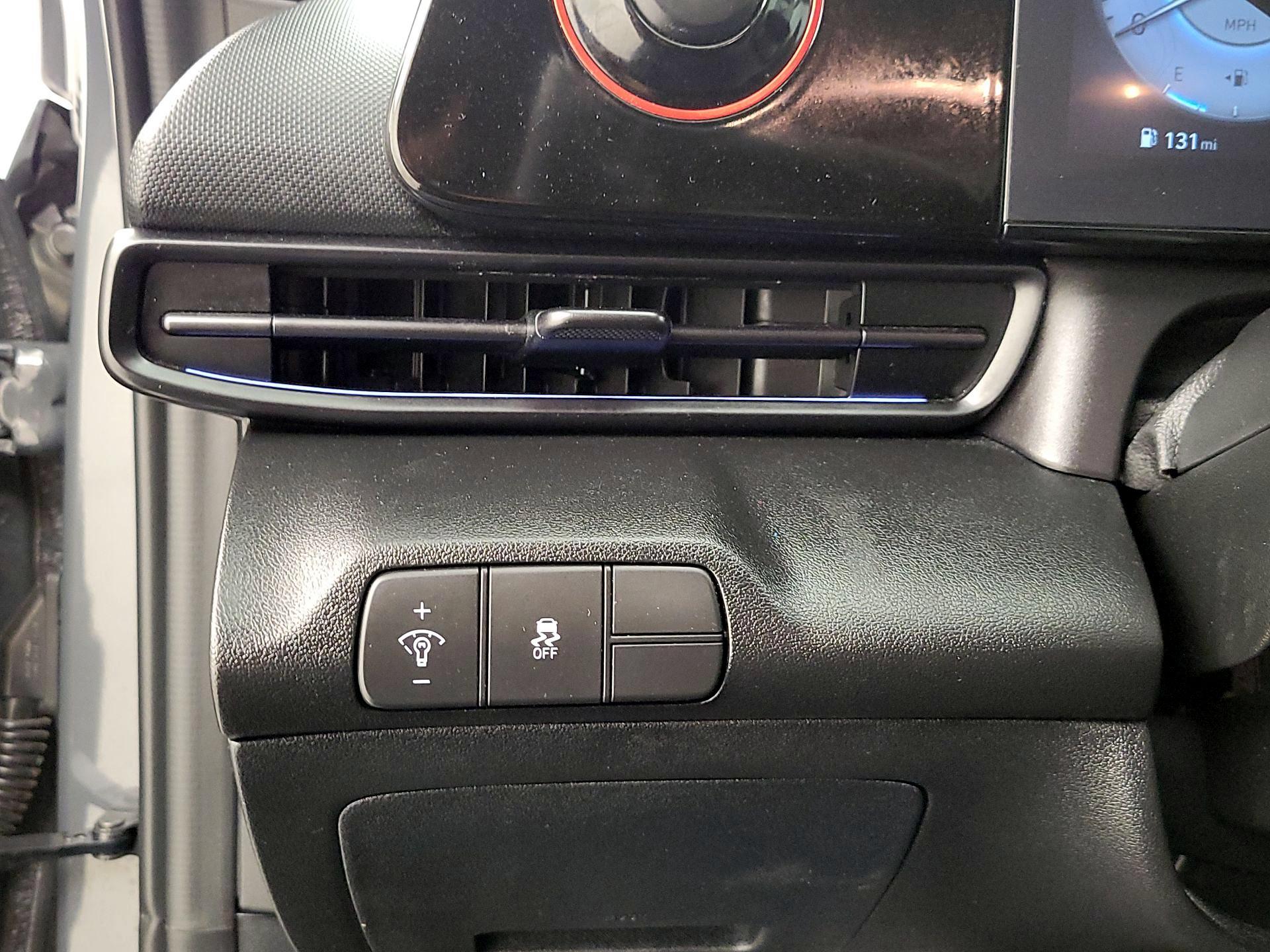 Thumbnail: 2025 Hyundai Elantra - 13