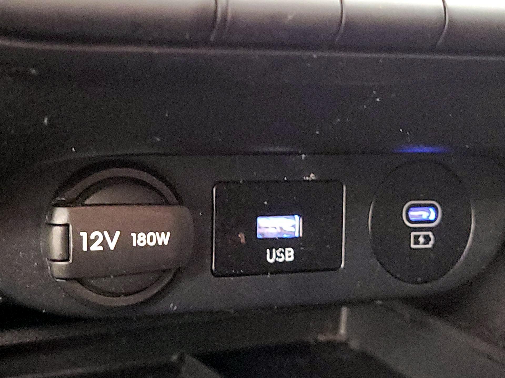 Thumbnail: 2025 Hyundai Elantra - 18