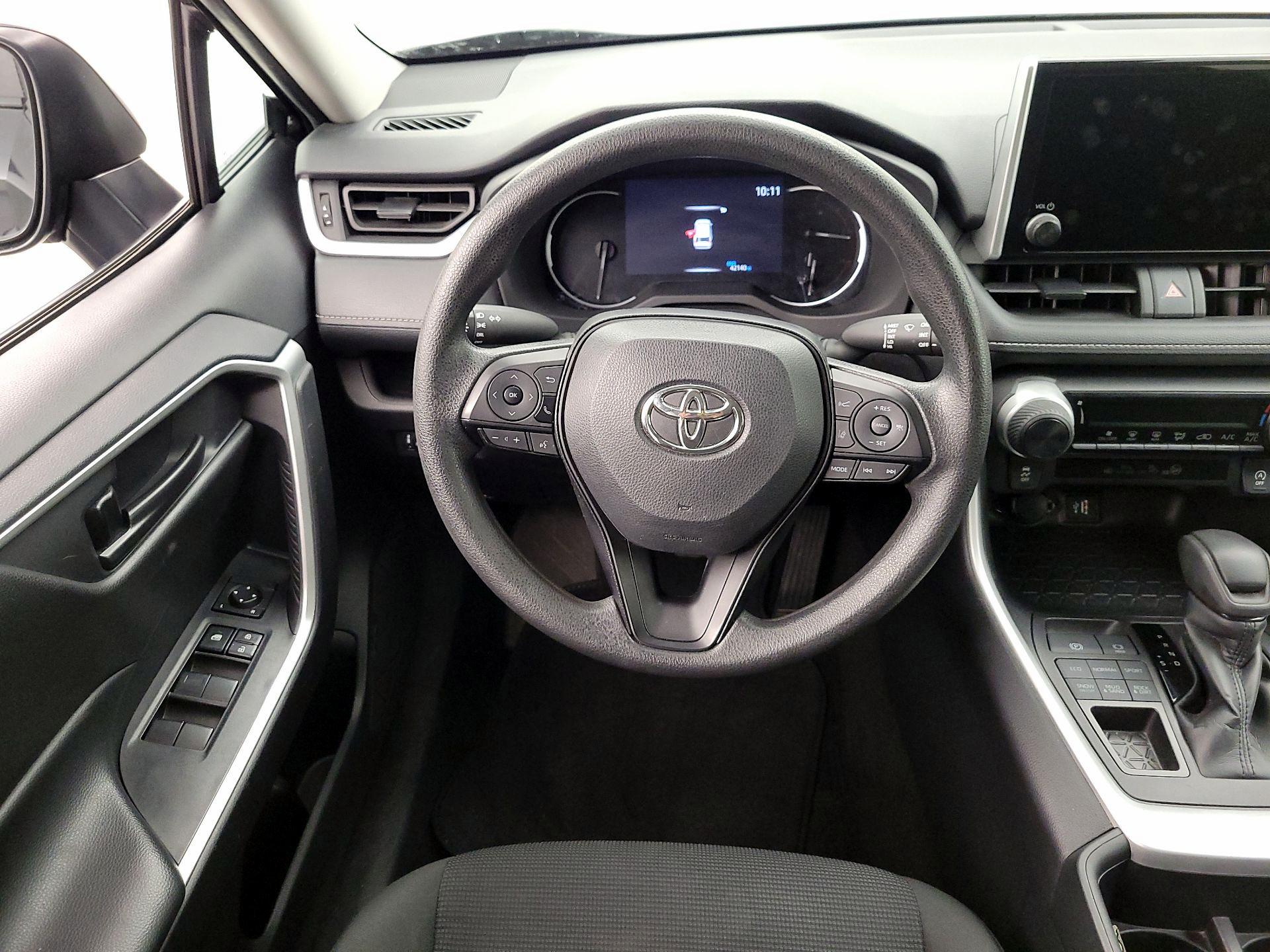 Thumbnail: 2024 Toyota RAV4 - 10