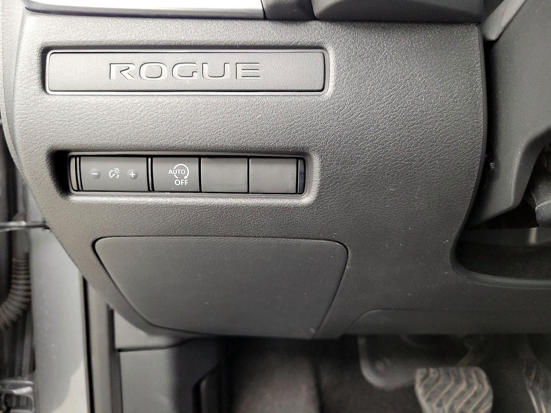 Thumbnail: 2023 Nissan Rogue - 13