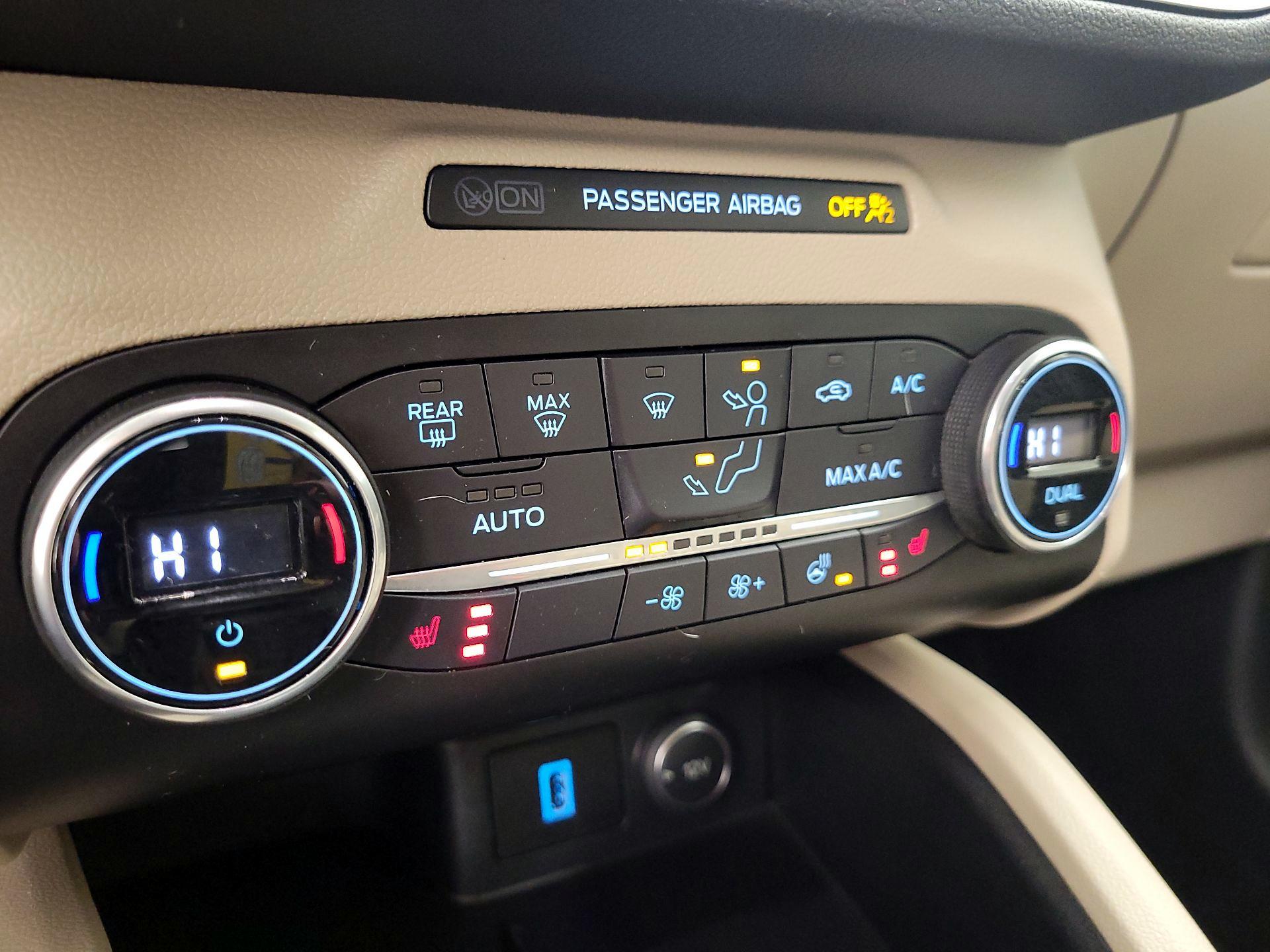 Thumbnail: 2020 Ford Escape - 16