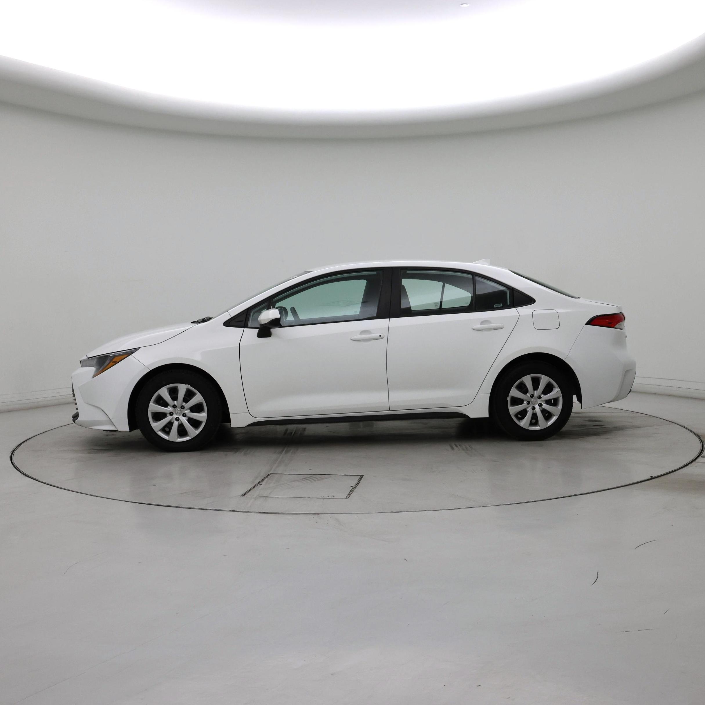 Thumbnail: 2024 Toyota Corolla - 3