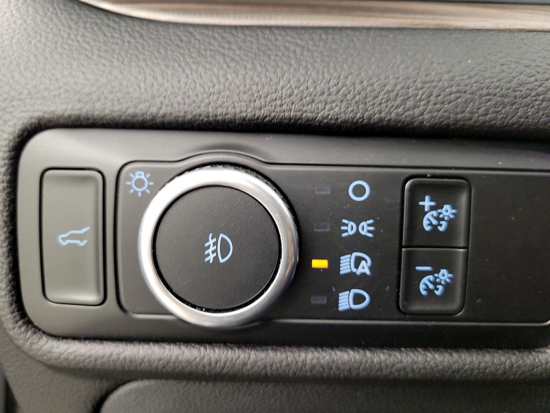 Thumbnail: 2023 Ford Explorer - 13