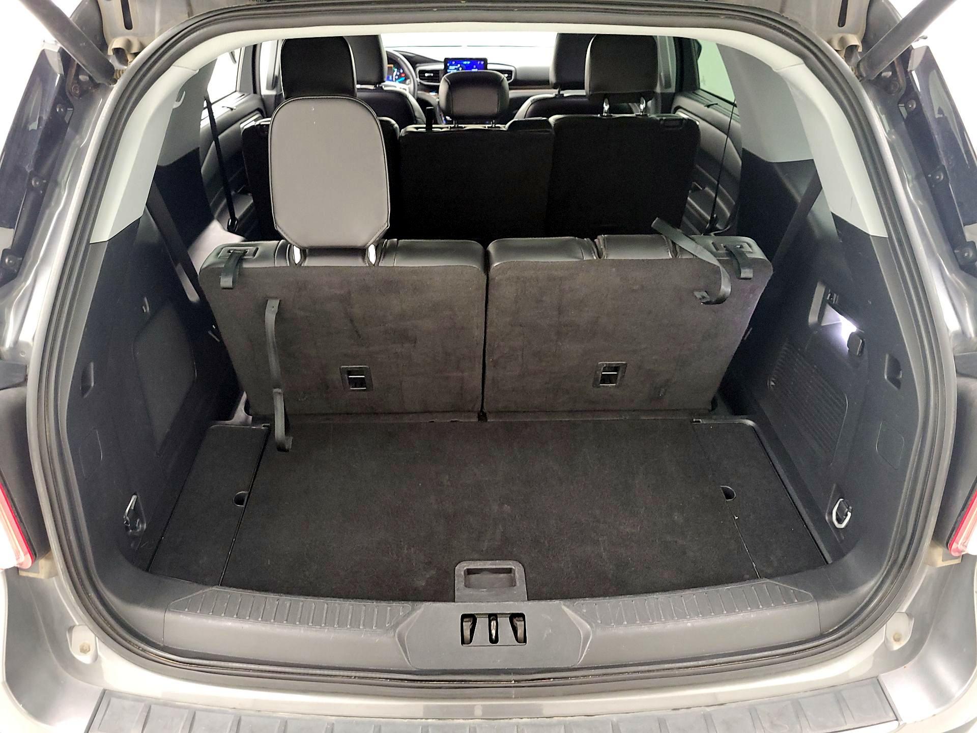 Thumbnail: 2023 Ford Explorer - 18