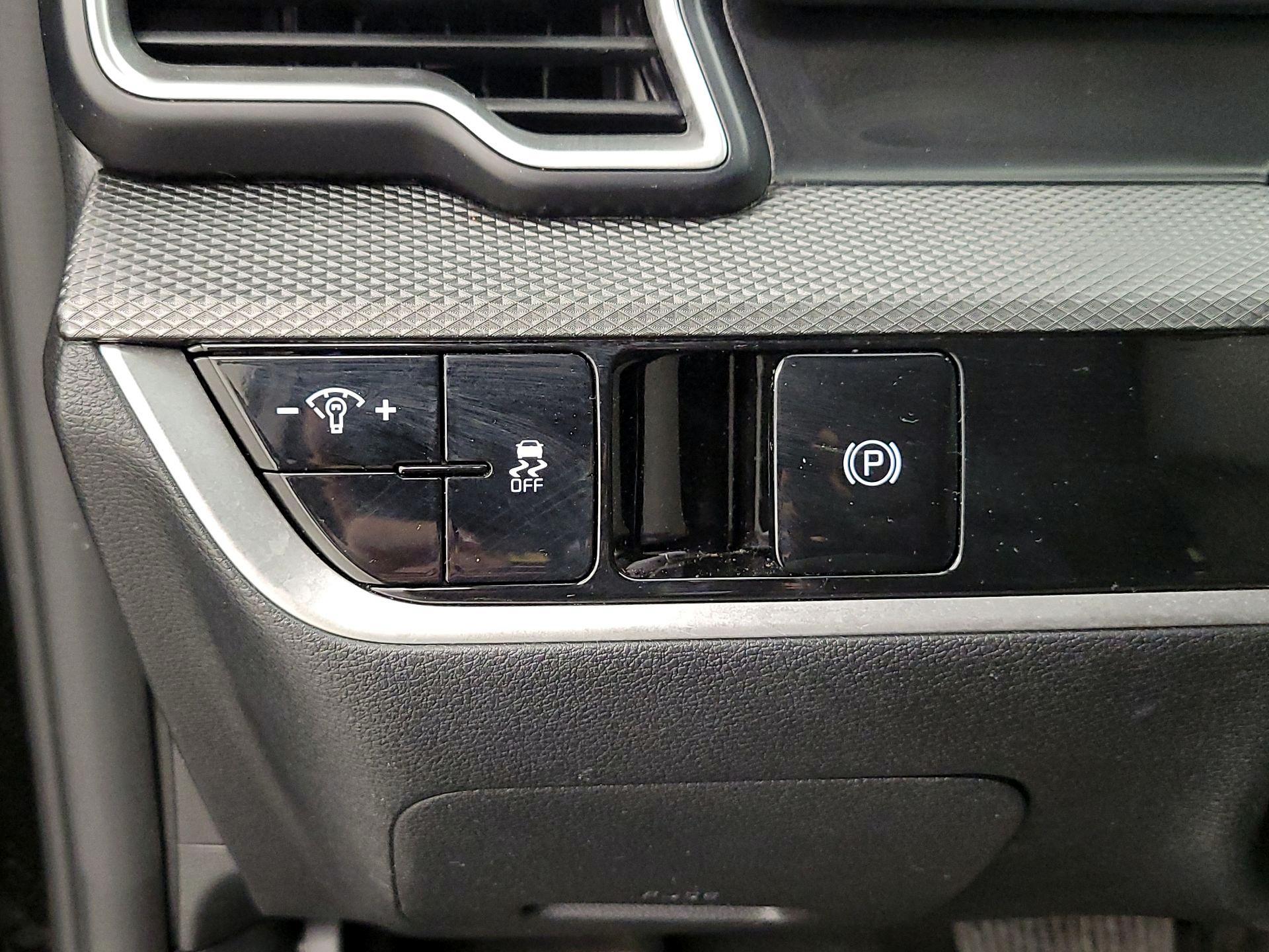 Thumbnail: 2024 Kia Sportage - 13