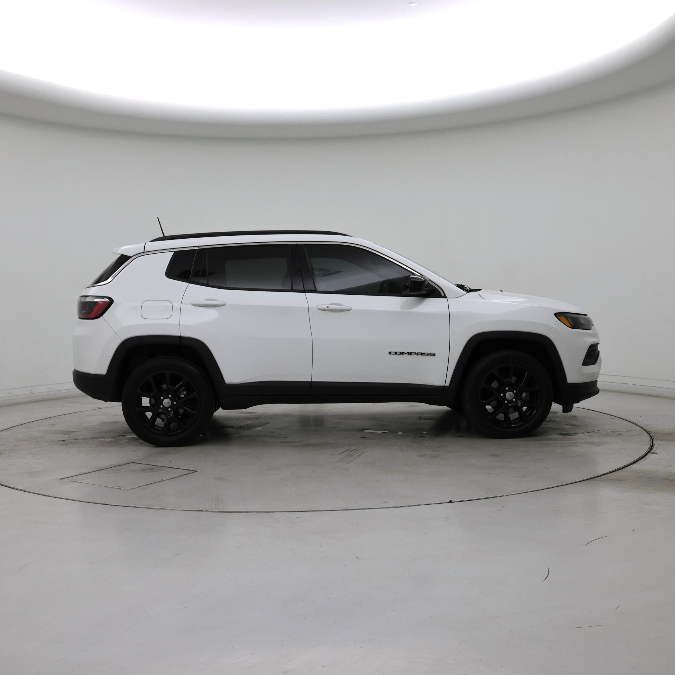 Thumbnail: 2022 Jeep Compass - 7