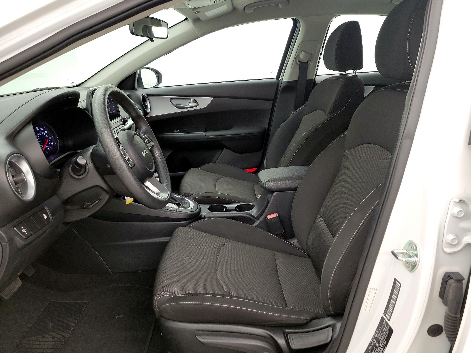 Thumbnail: 2024 Kia Forte - 11