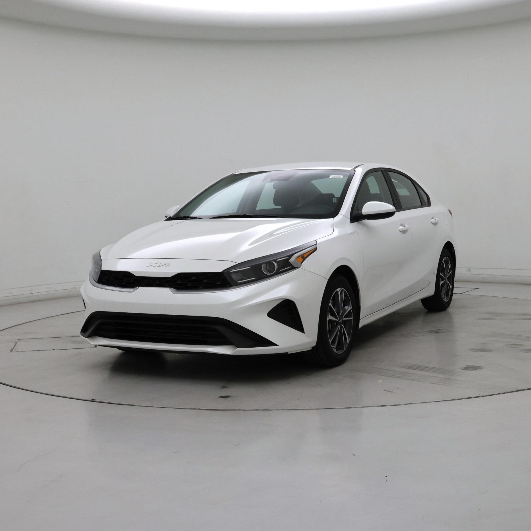 Thumbnail: 2024 Kia Forte - 4