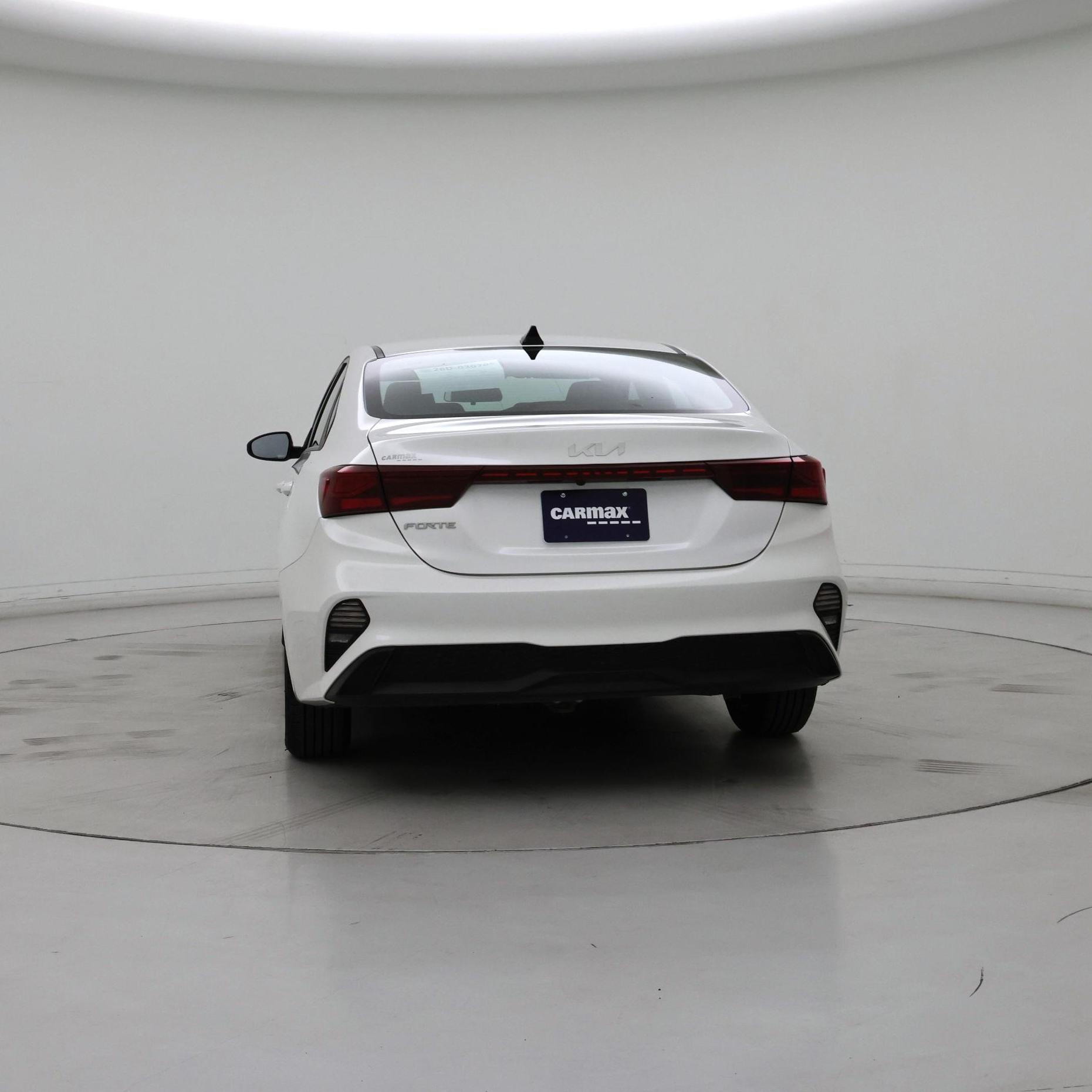 Thumbnail: 2024 Kia Forte - 6