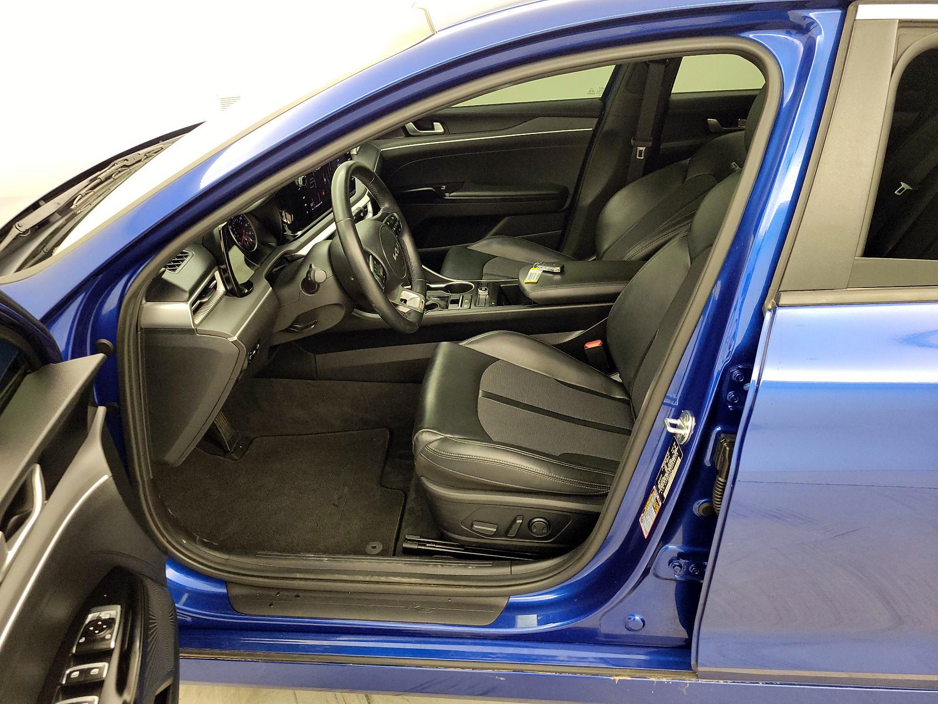 Thumbnail: 2022 Kia K5 - 11