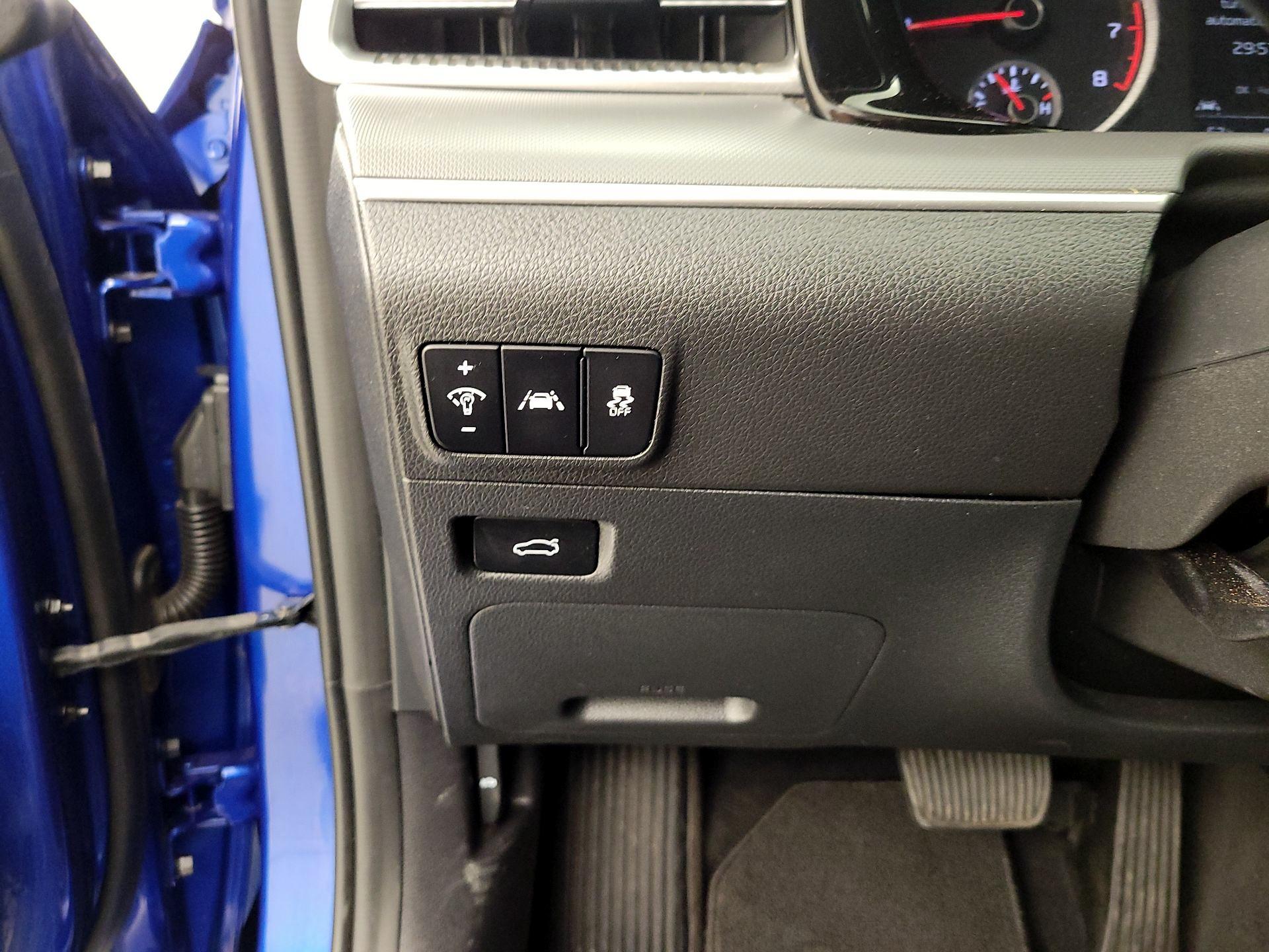 Thumbnail: 2022 Kia K5 - 13