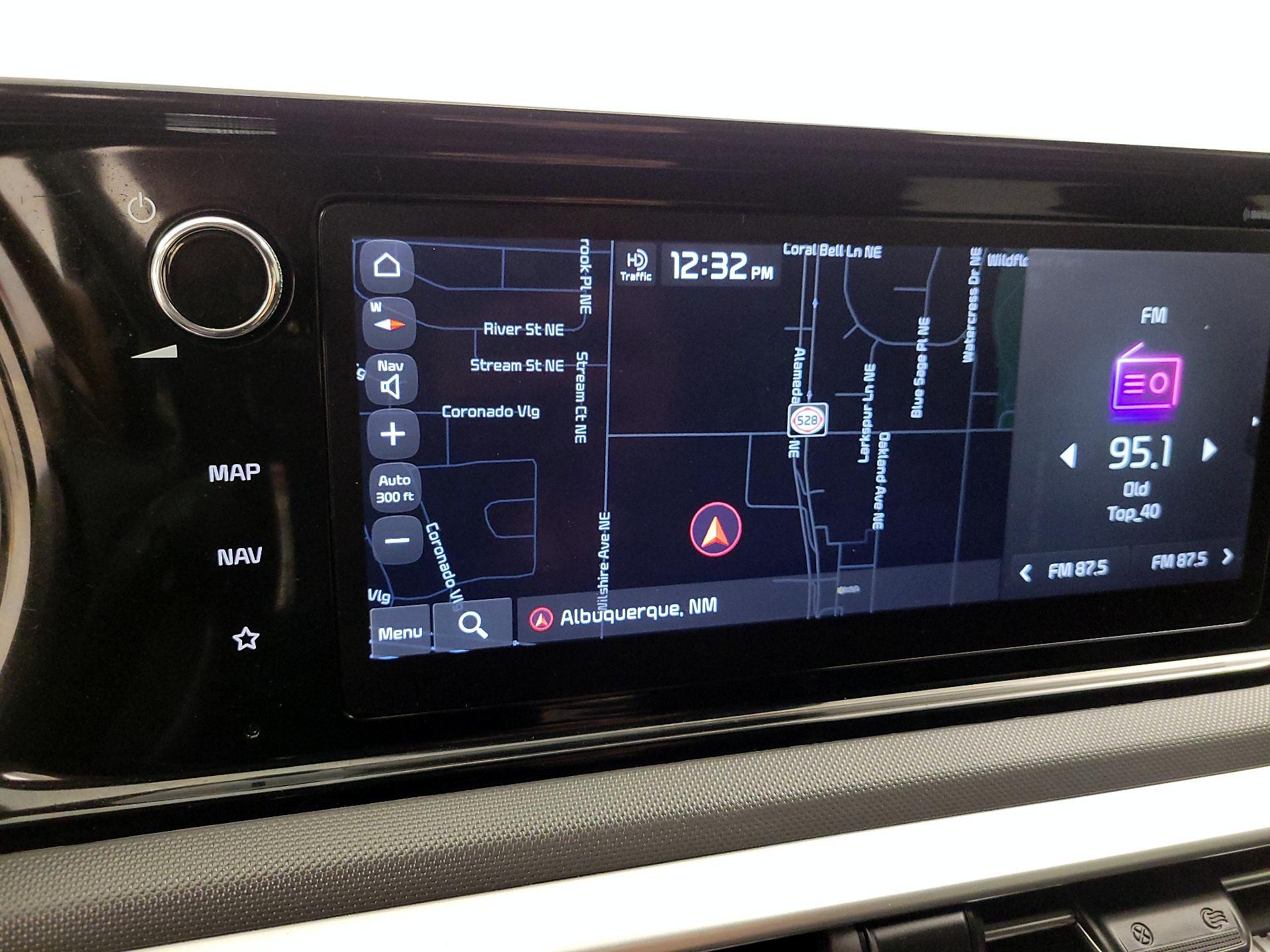 Thumbnail: 2022 Kia K5 - 14