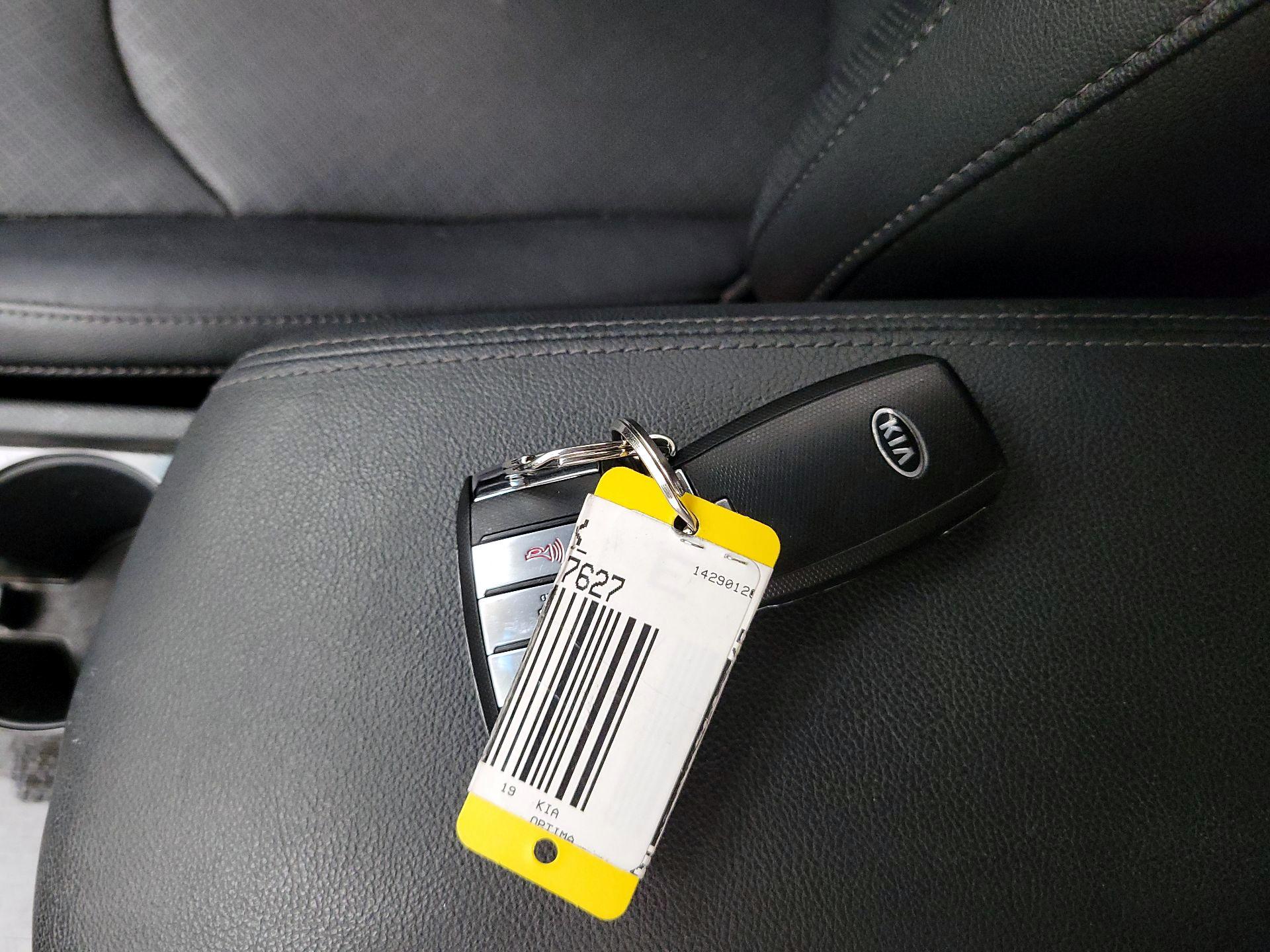 Thumbnail: 2019 Kia Optima - 18