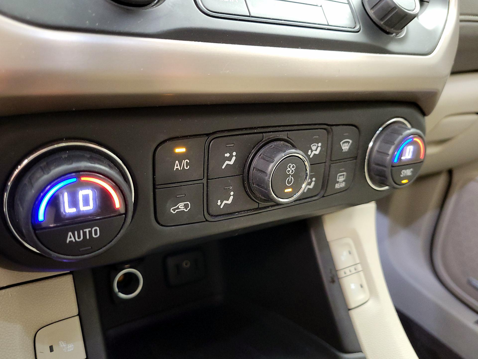 Thumbnail: 2018 GMC Acadia - 14