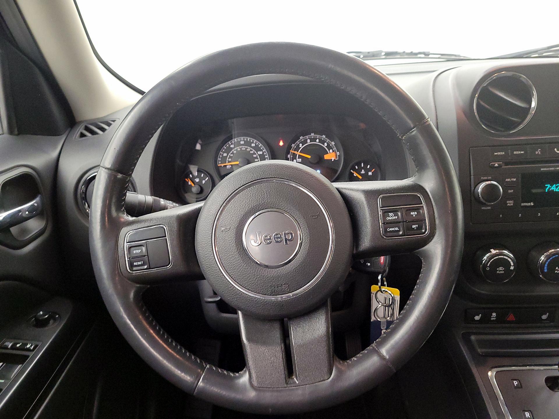 Thumbnail: 2017 Jeep Patriot - 10