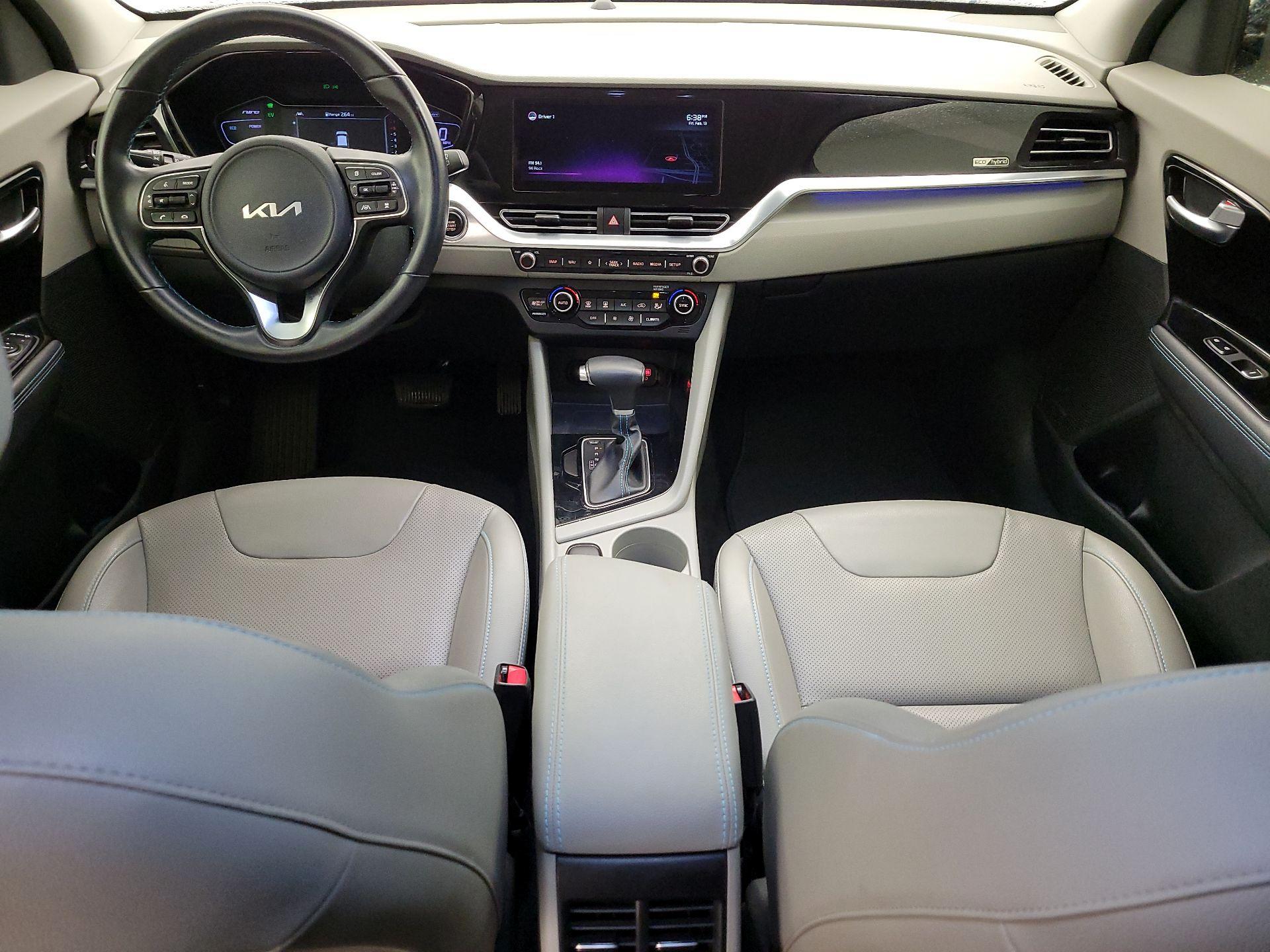 Thumbnail: 2022 Kia Niro - 9