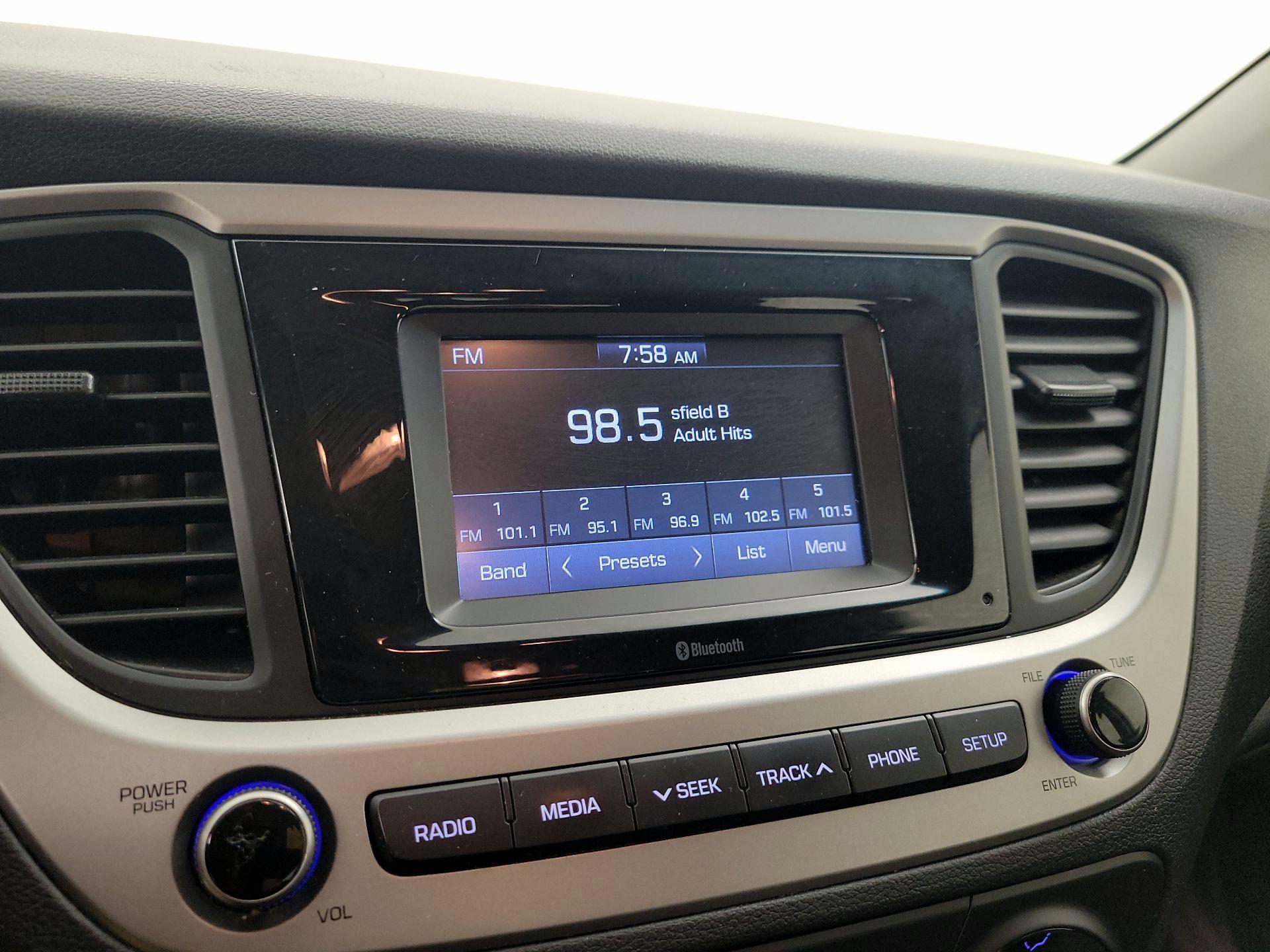 Thumbnail: 2020 Hyundai Accent - 15