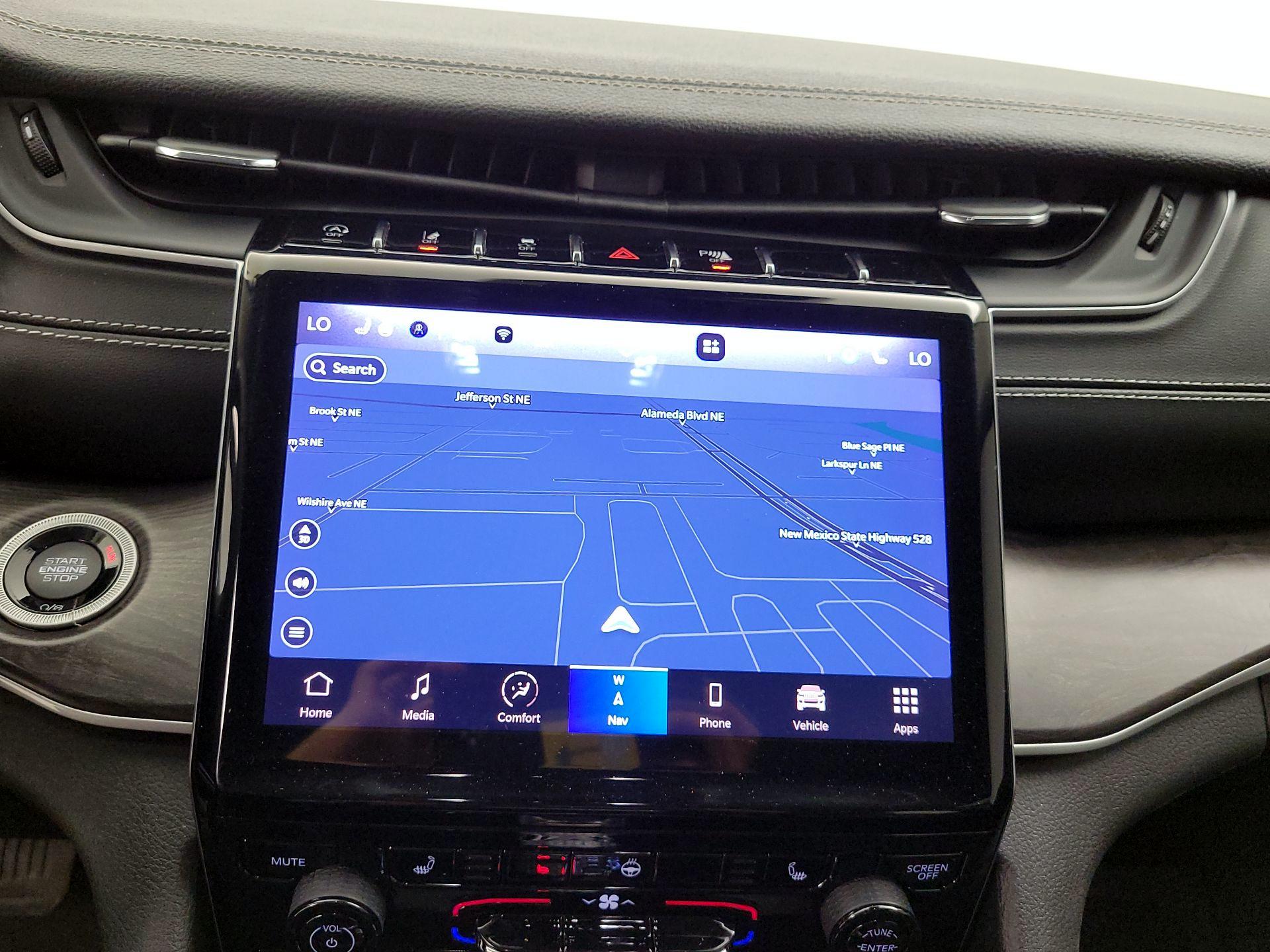 Thumbnail: 2023 Jeep Grand Cherokee - 14