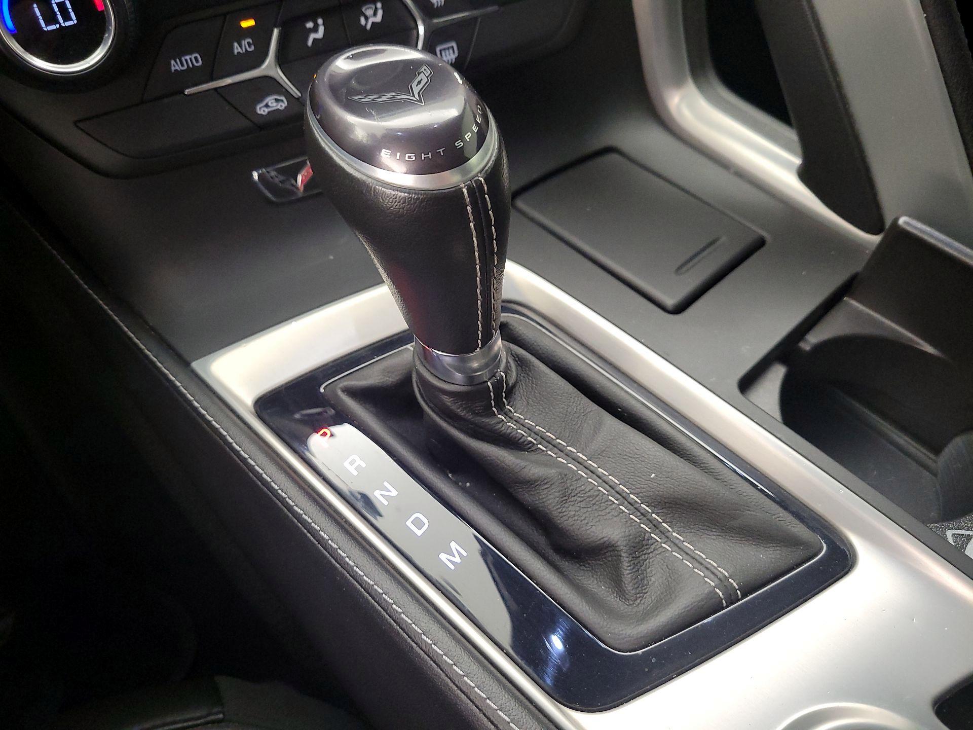 Thumbnail: 2015 Chevrolet Corvette - 15