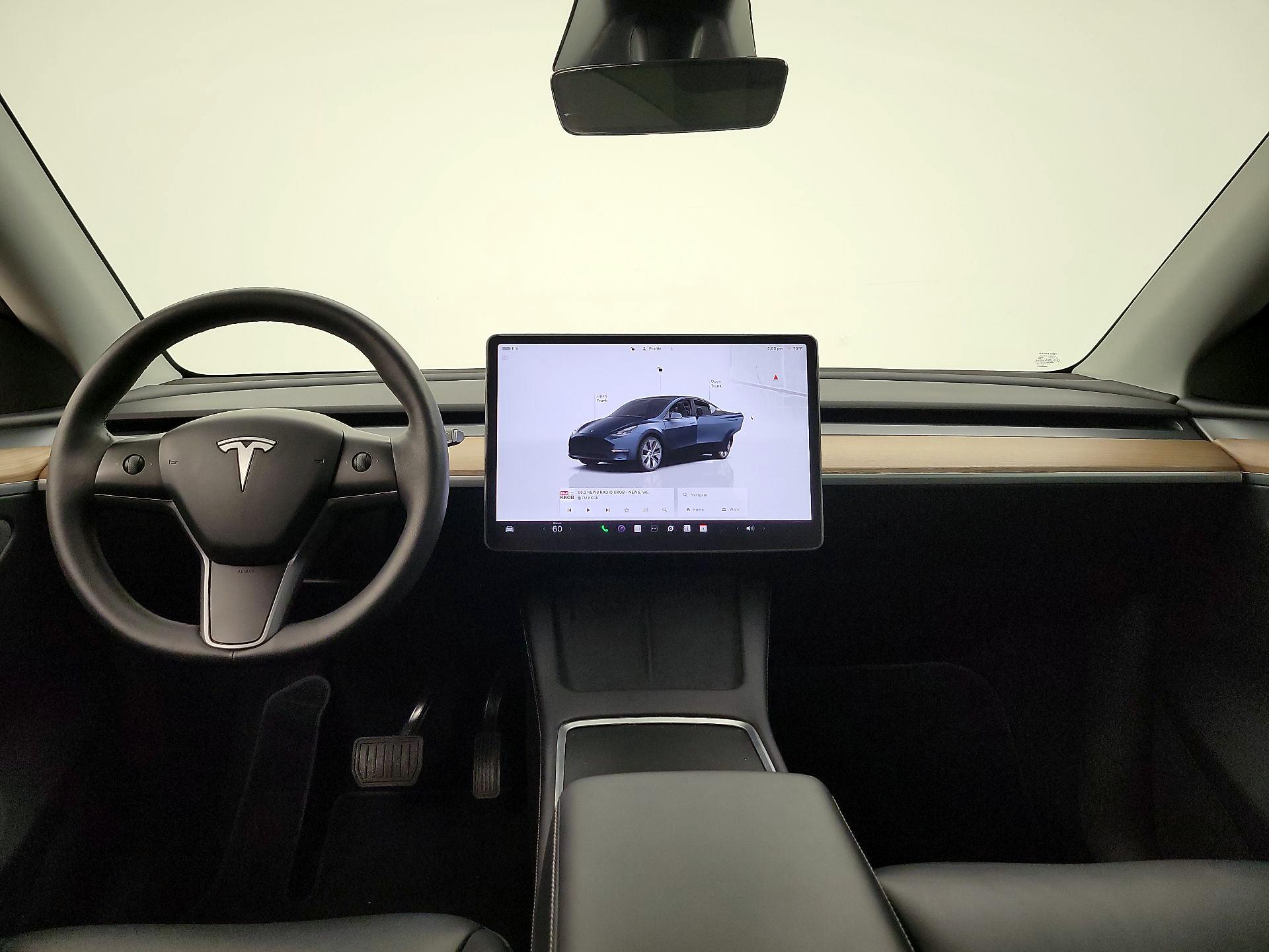 Thumbnail: 2024 Tesla Model Y - 9