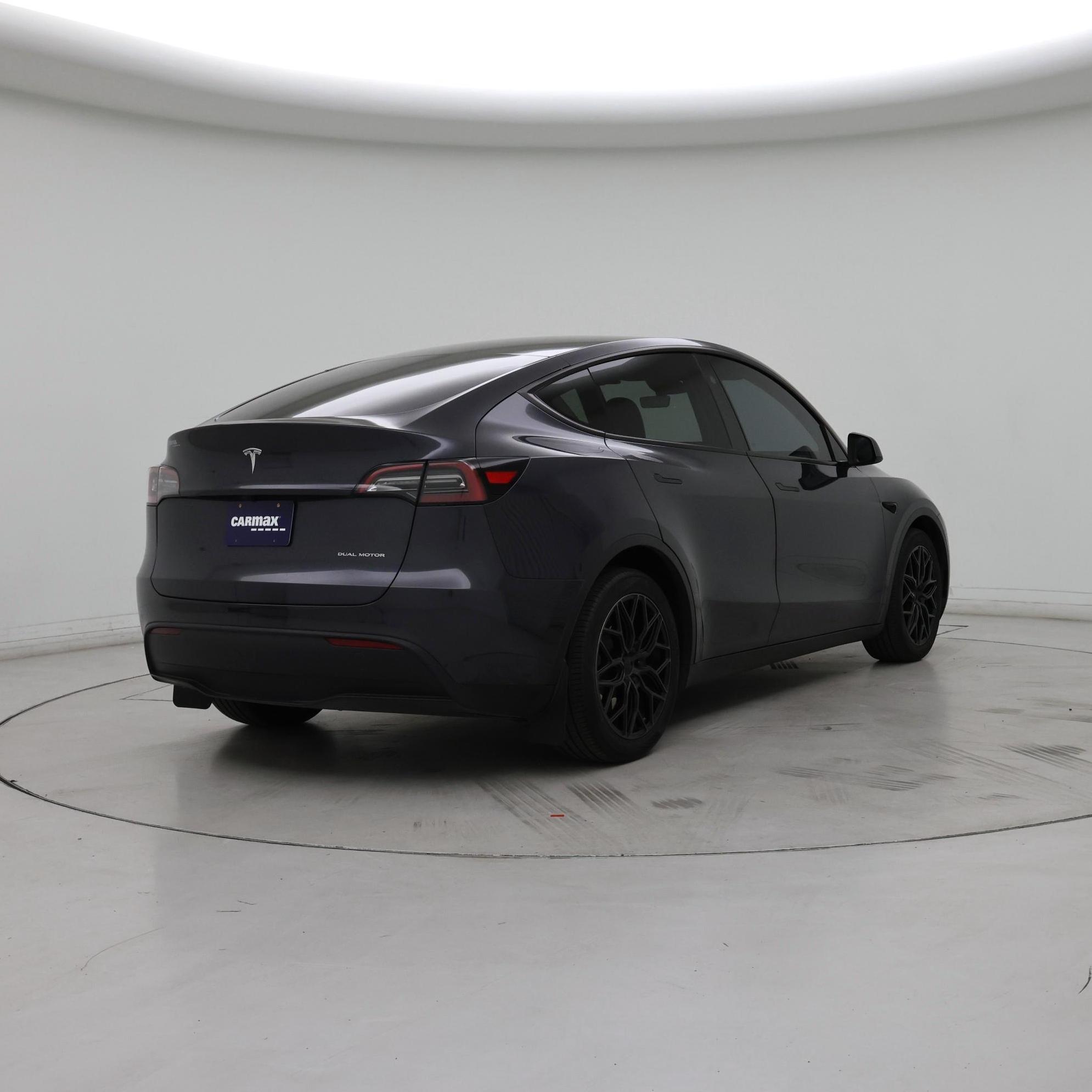Thumbnail: 2024 Tesla Model Y - 8