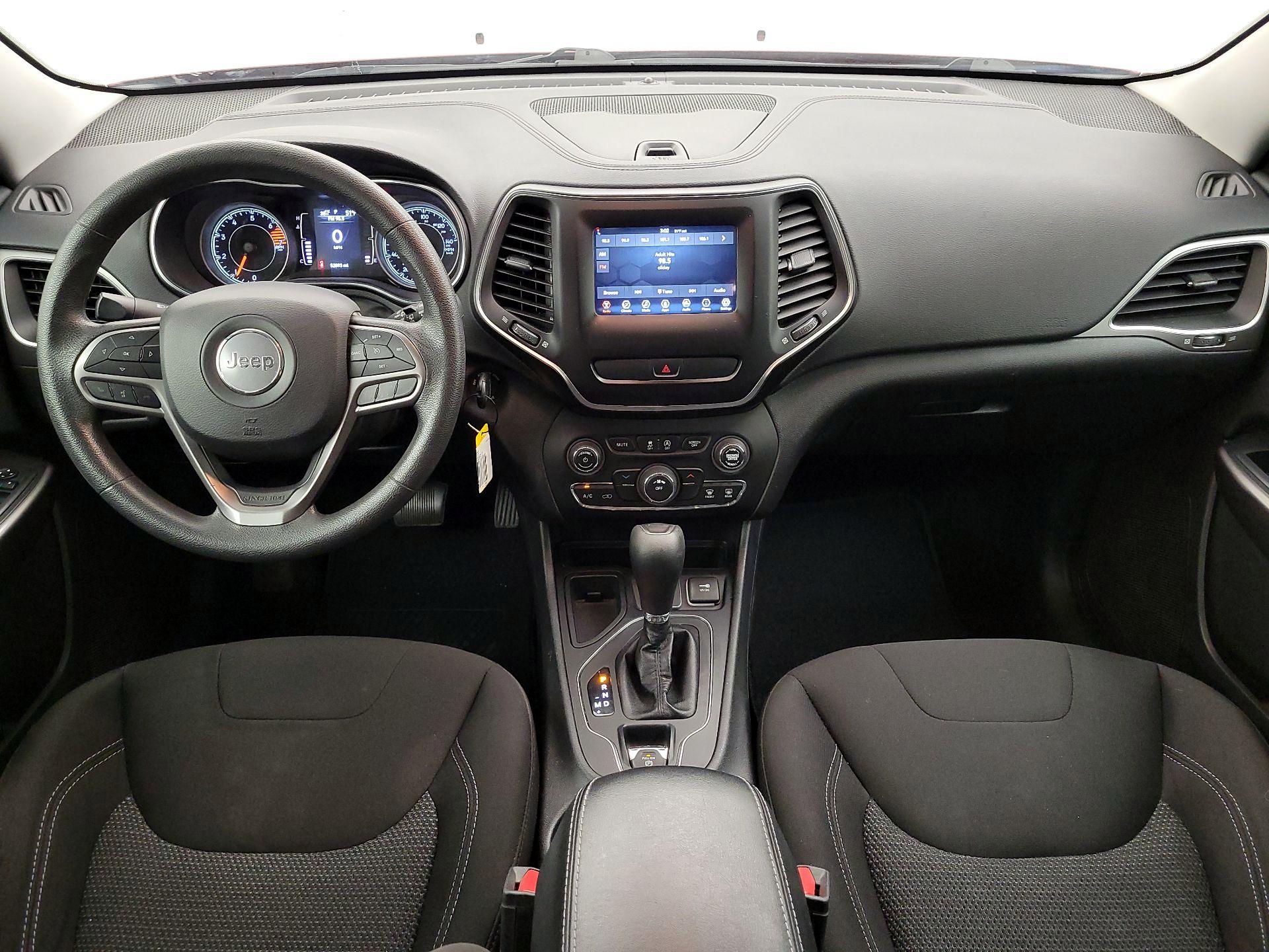 Thumbnail: 2019 Jeep Cherokee - 9