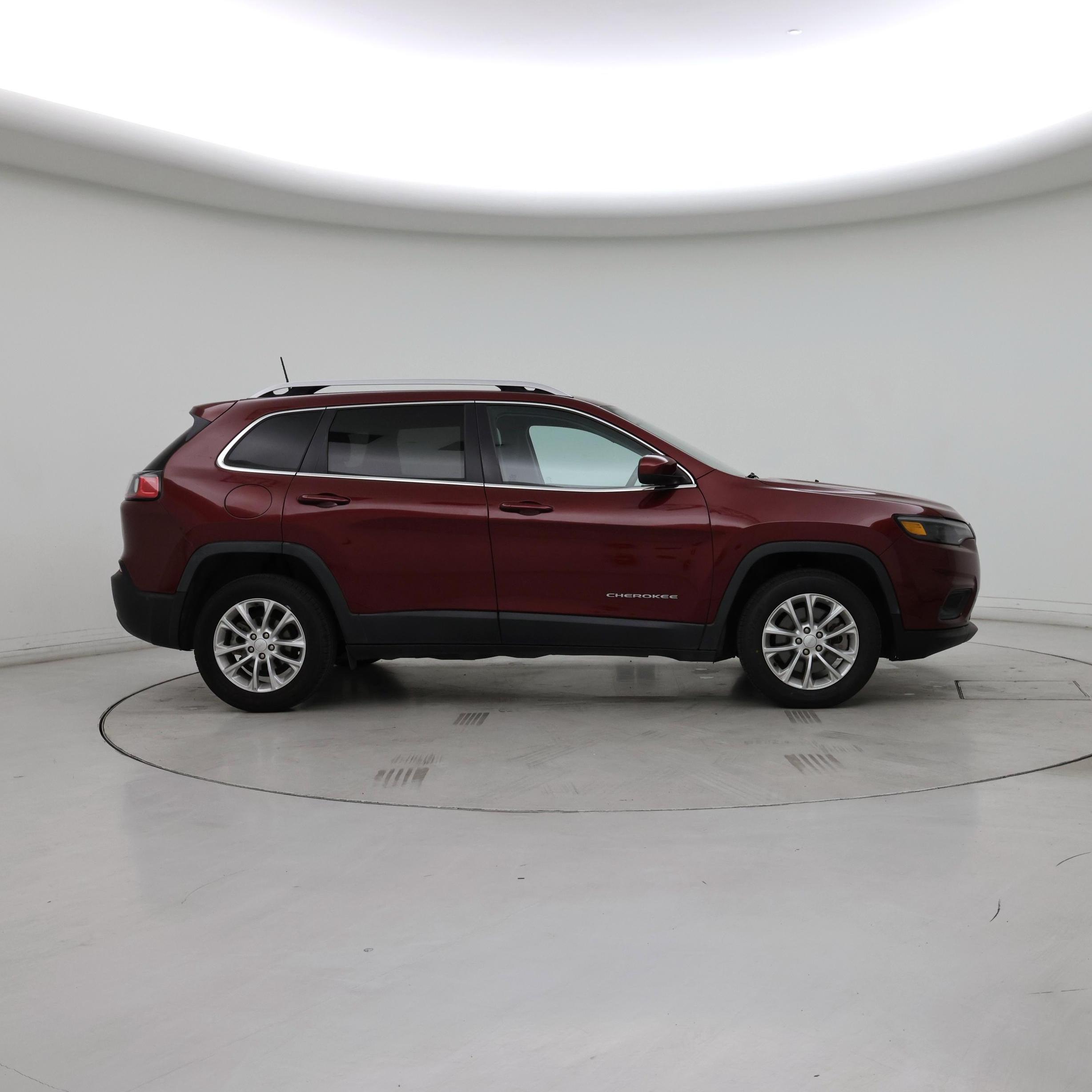 Thumbnail: 2019 Jeep Cherokee - 7