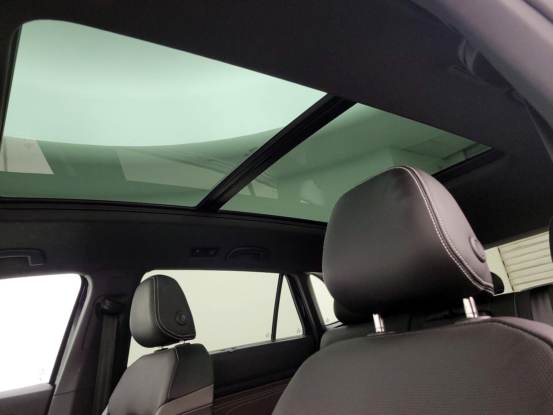 Thumbnail: 2023 Volkswagen Atlas - 20