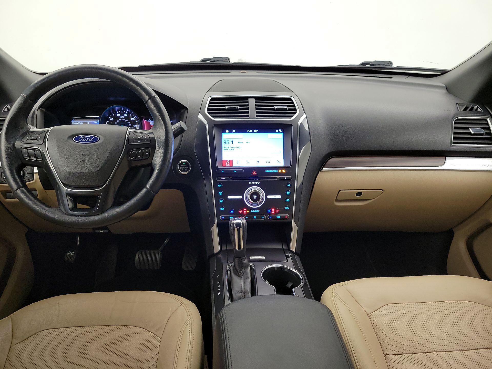 Thumbnail: 2017 Ford Explorer - 9