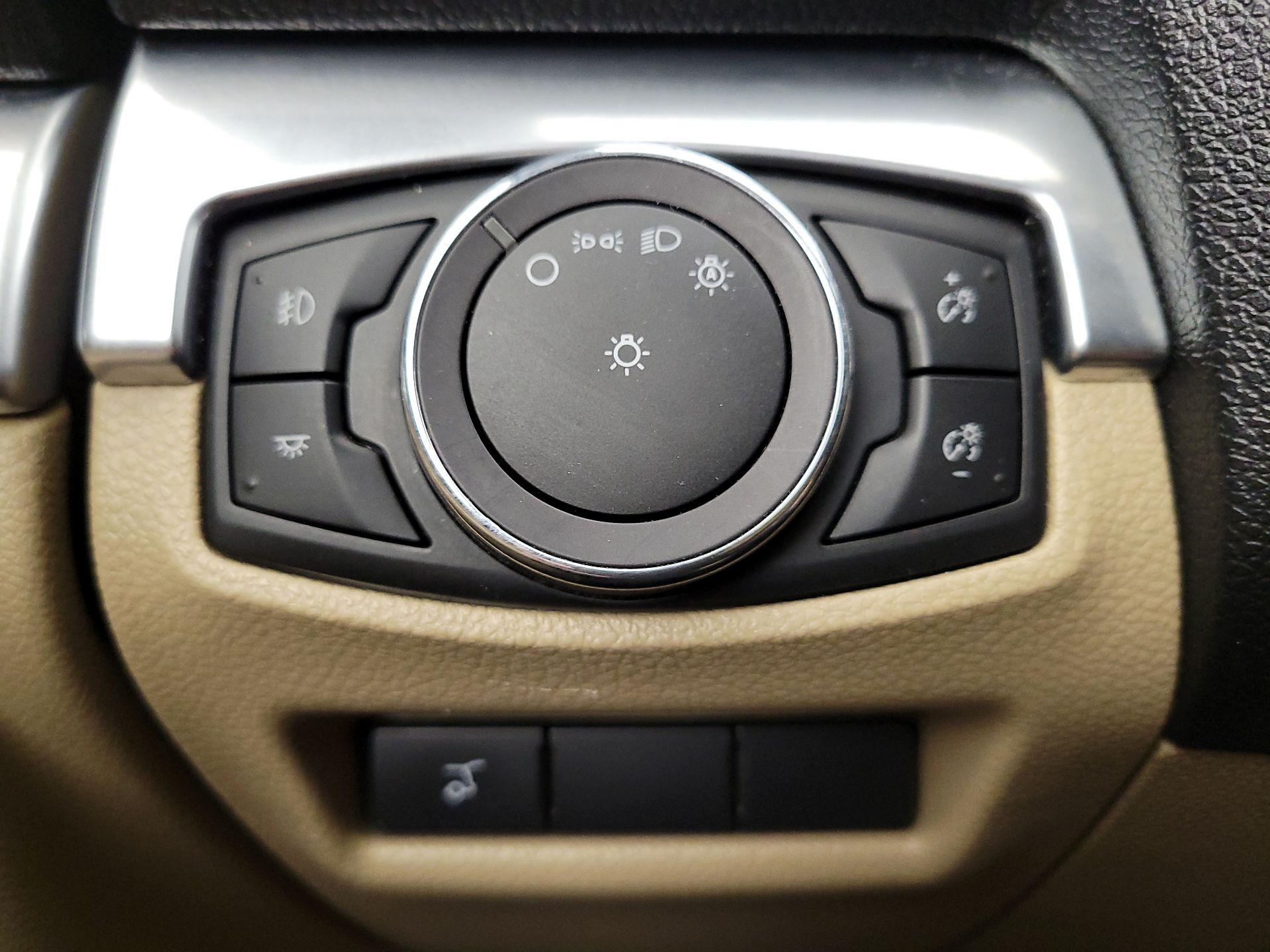 Thumbnail: 2017 Ford Explorer - 13