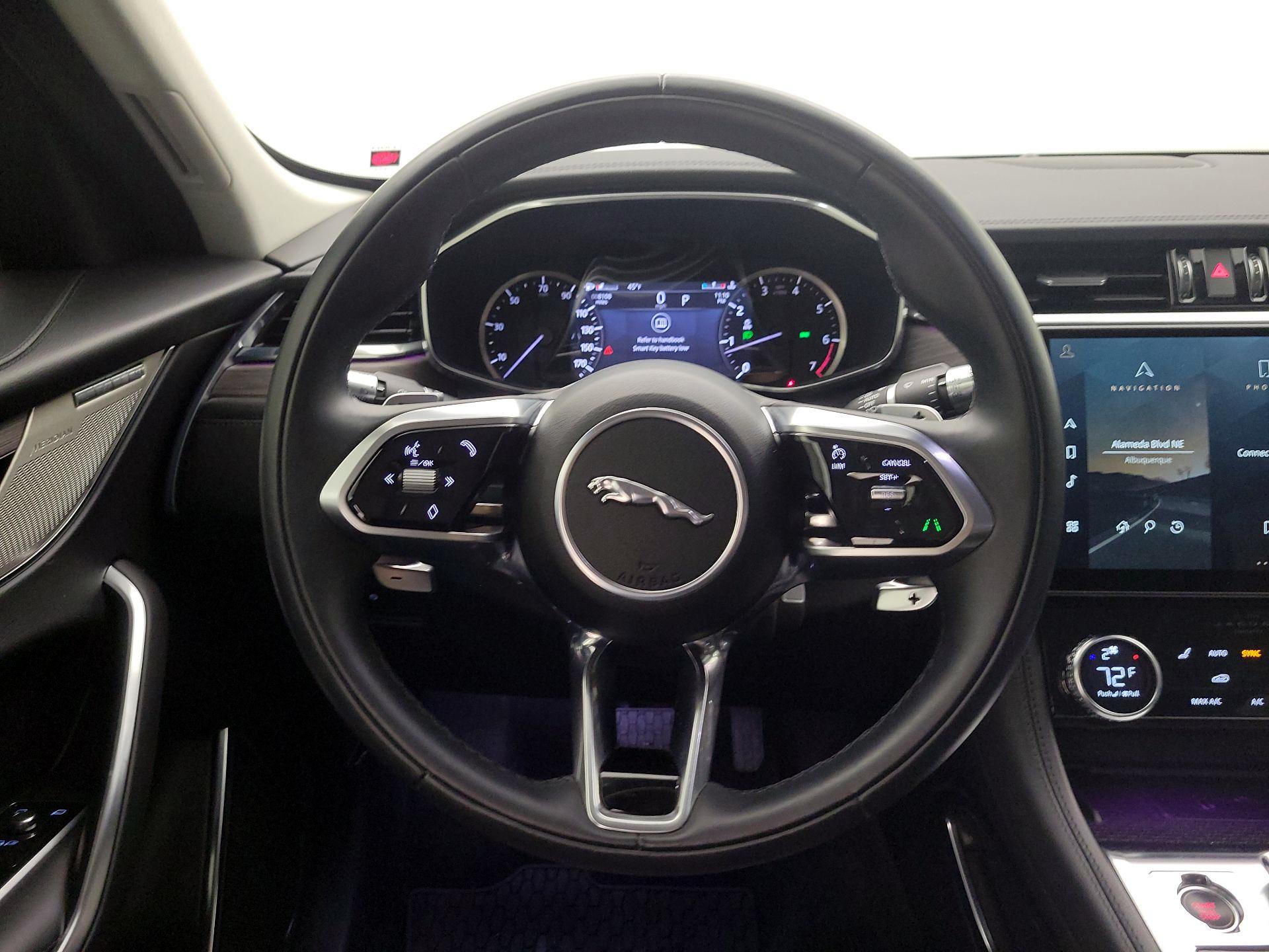 Thumbnail: 2022 Jaguar F-Pace - 10