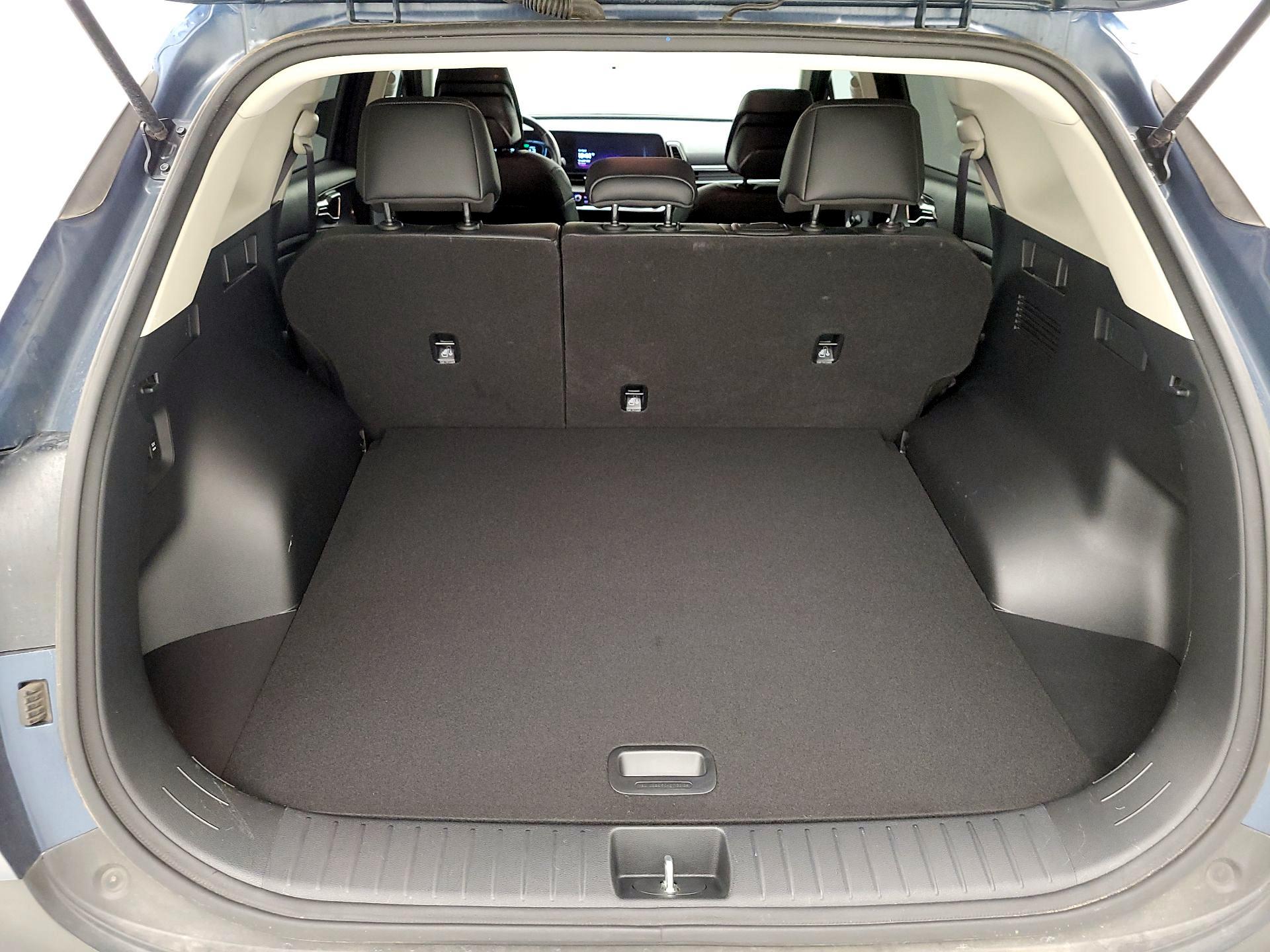 Thumbnail: 2023 Kia Sportage - 16