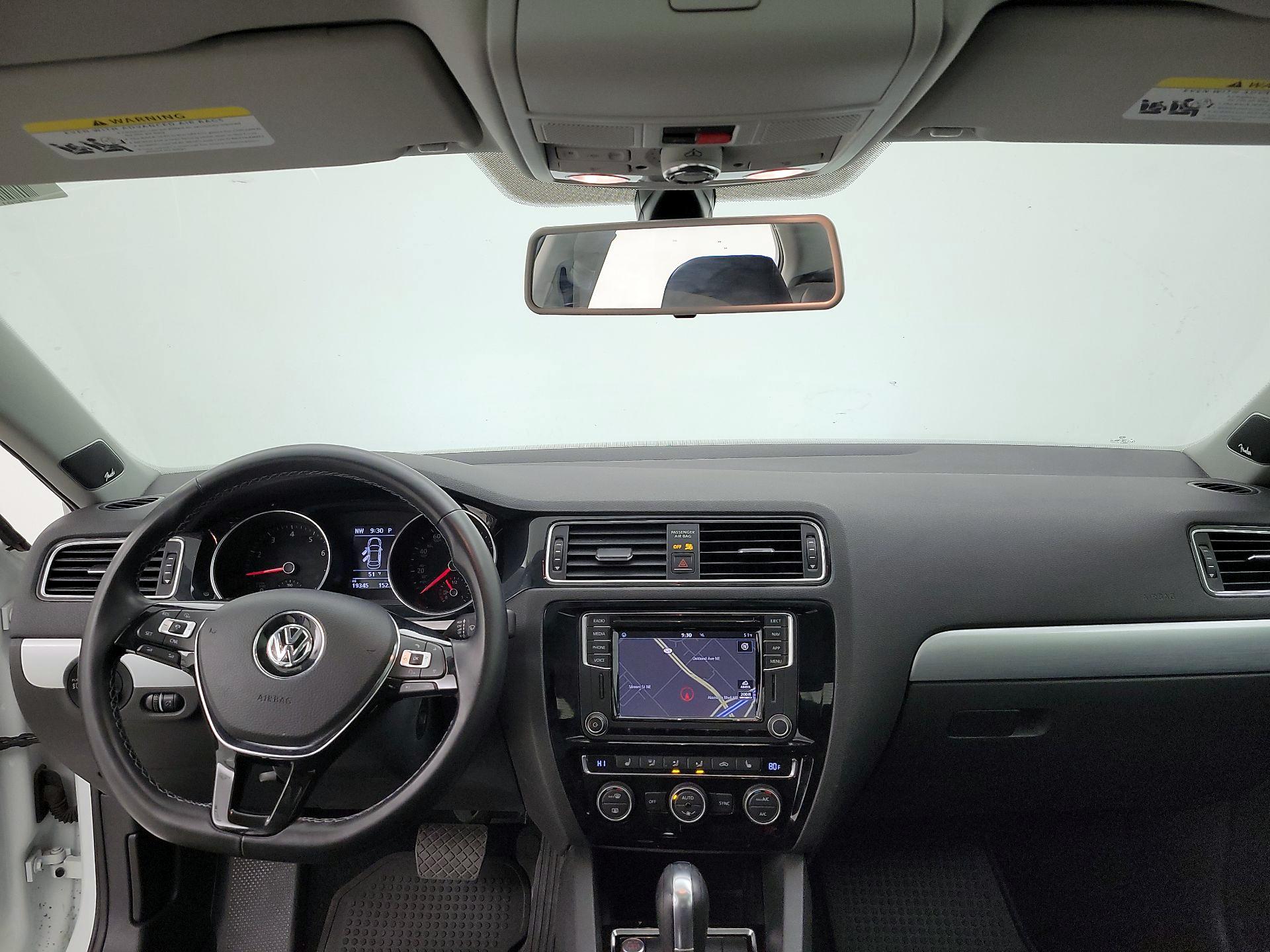 Thumbnail: 2018 Volkswagen Jetta - 9