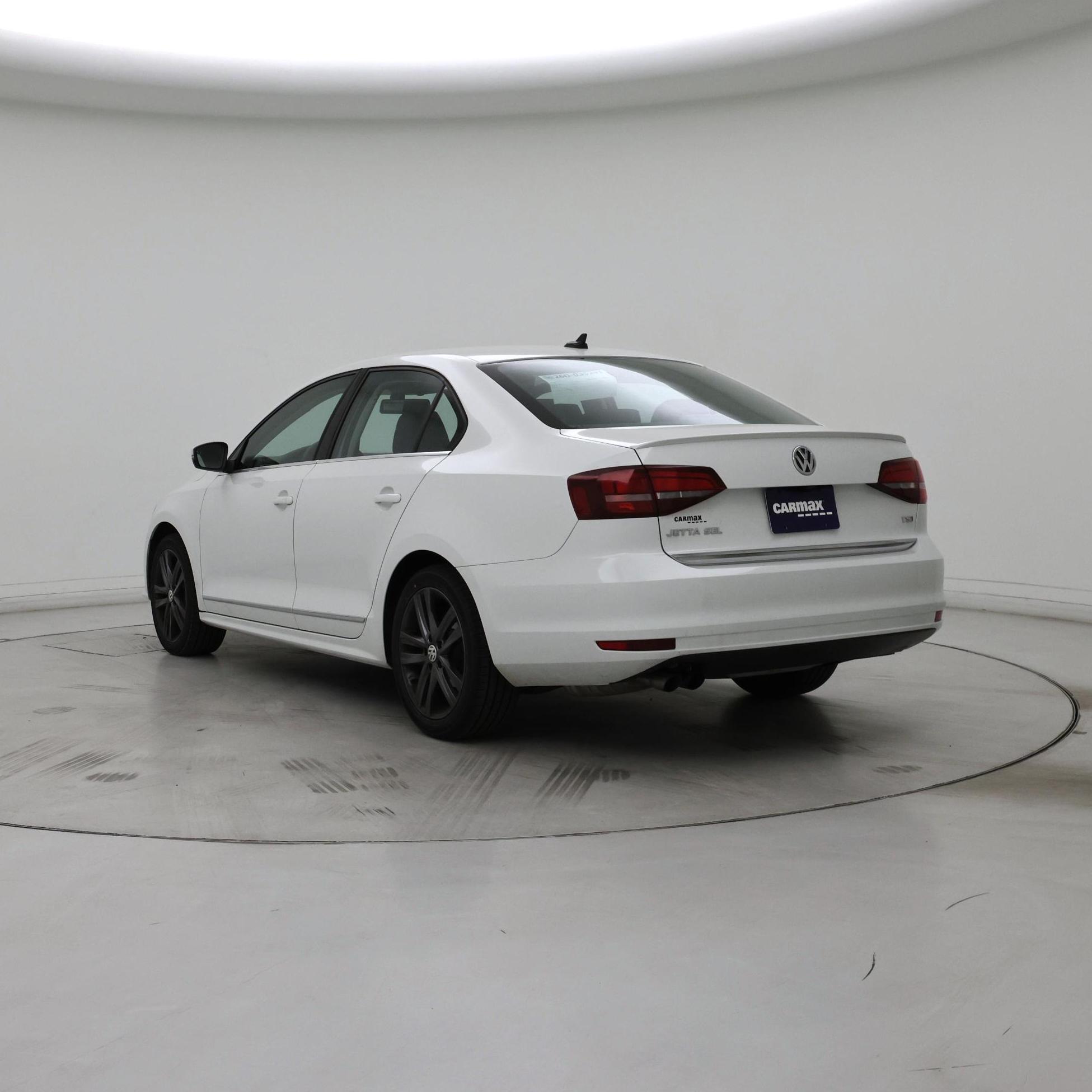 Thumbnail: 2018 Volkswagen Jetta - 2